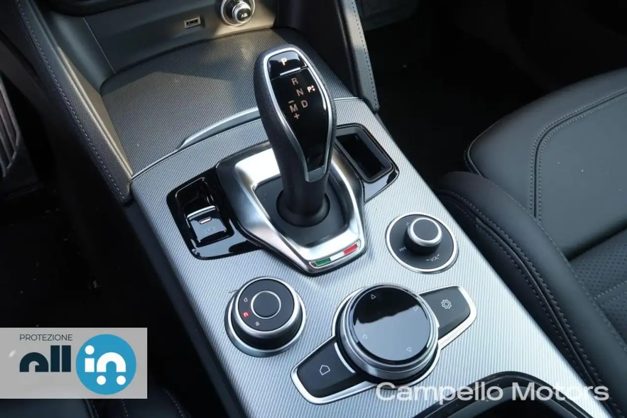Alfa Romeo Stelvio 2026 — фото 13