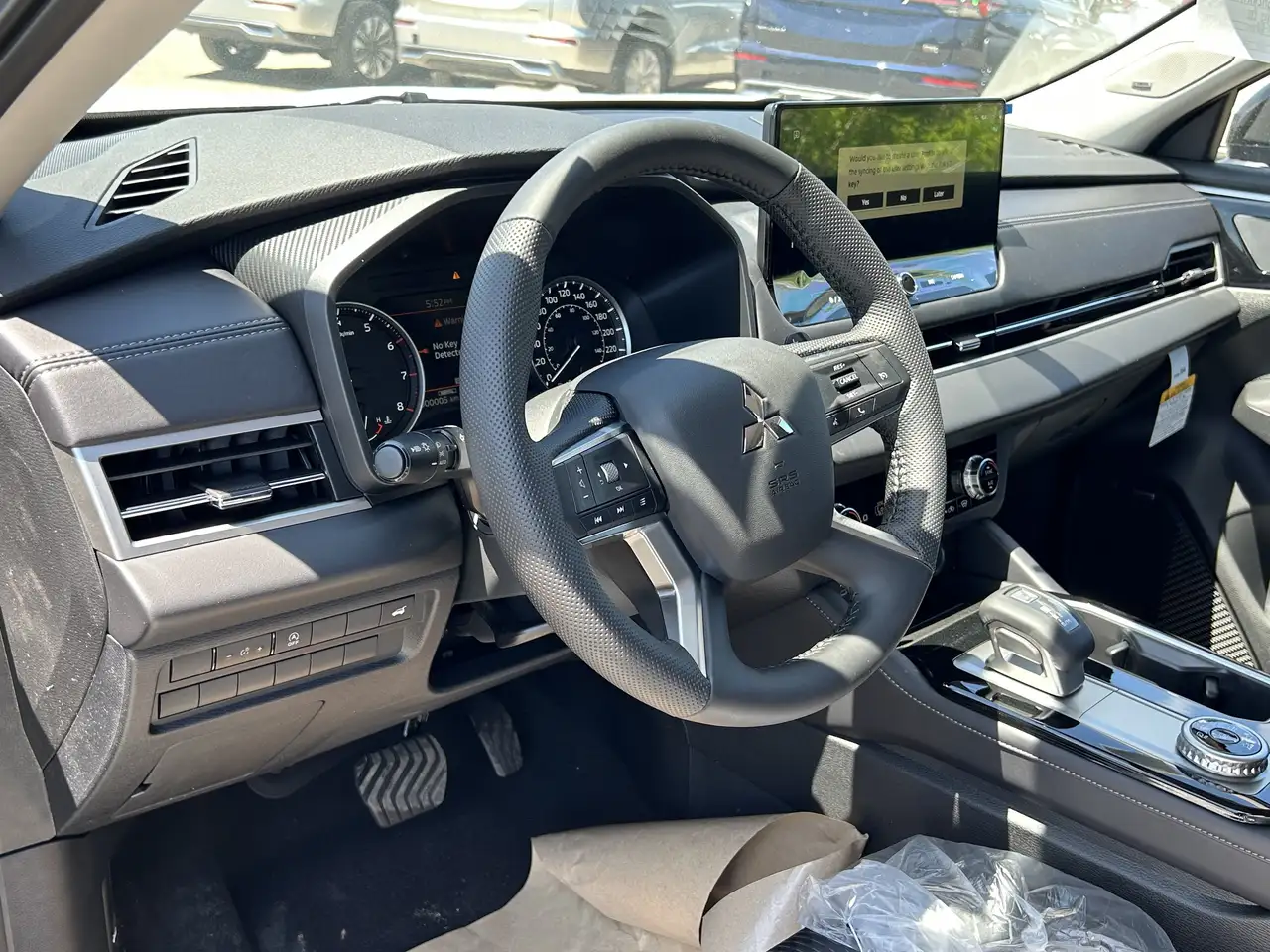 Mitsubishi Outlander снимка Mitsubishi Outlander