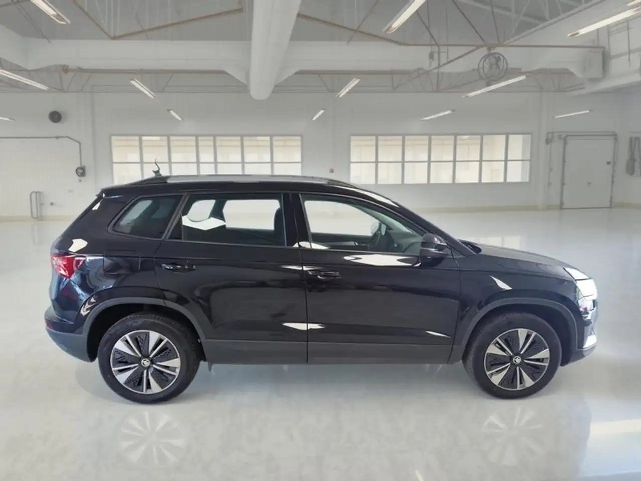 Skoda Karoq 2.0 TDI 85KW EVO SCR EXECUTIVE DSG SUV, миниатюра 3