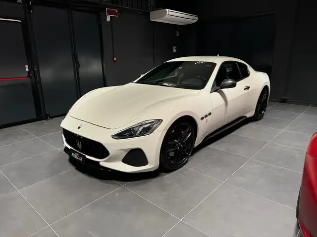 Maserati GranTurismo 4.7 MC STRADALE