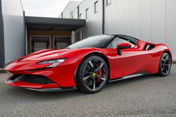 - Assetto Fiorano - Rosso Corsa - Full Carbon