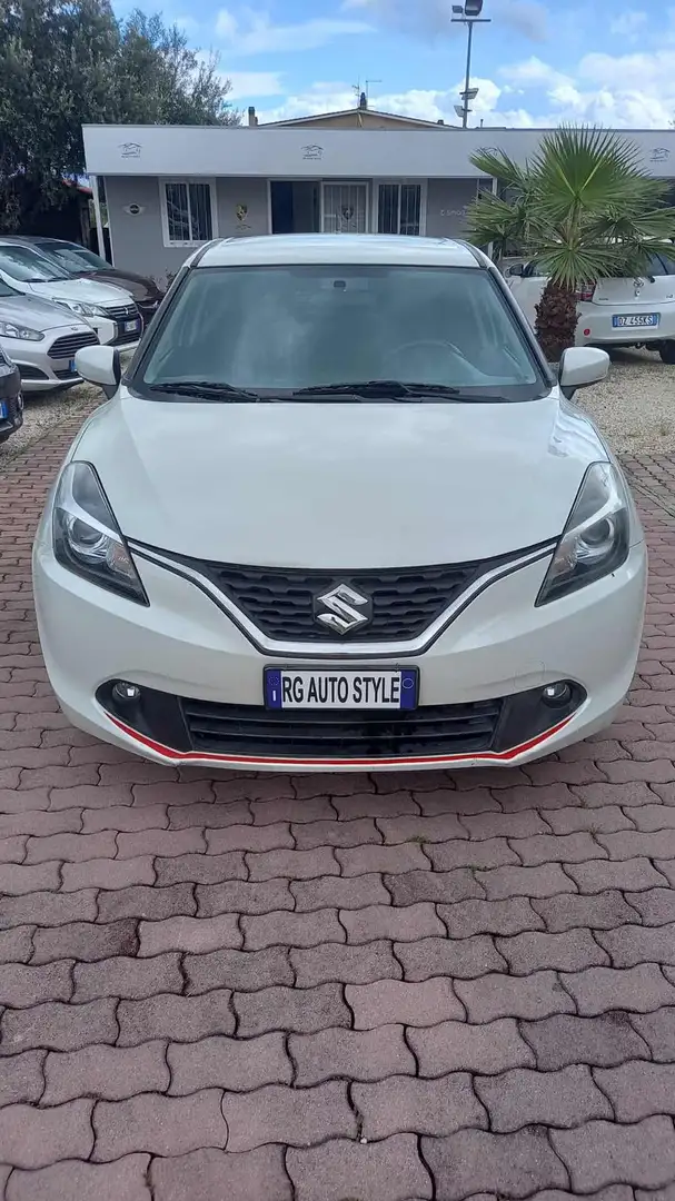 Suzuki Baleno 1.0 Weiß - 2