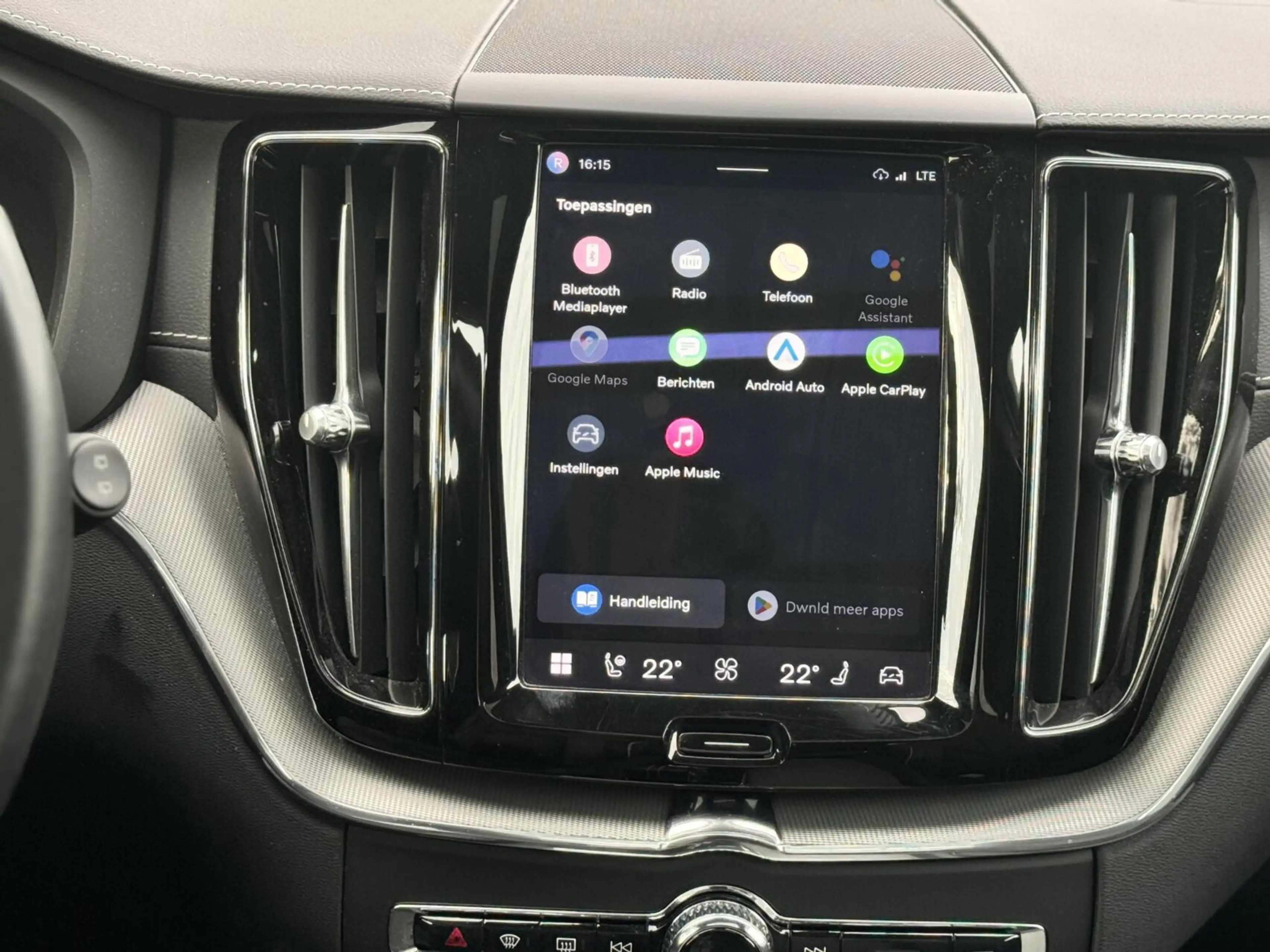 Volvo XC60 T6 Recharge R-Design|Pano|21”|ACC|Trekhaak|Memory| — photo 14