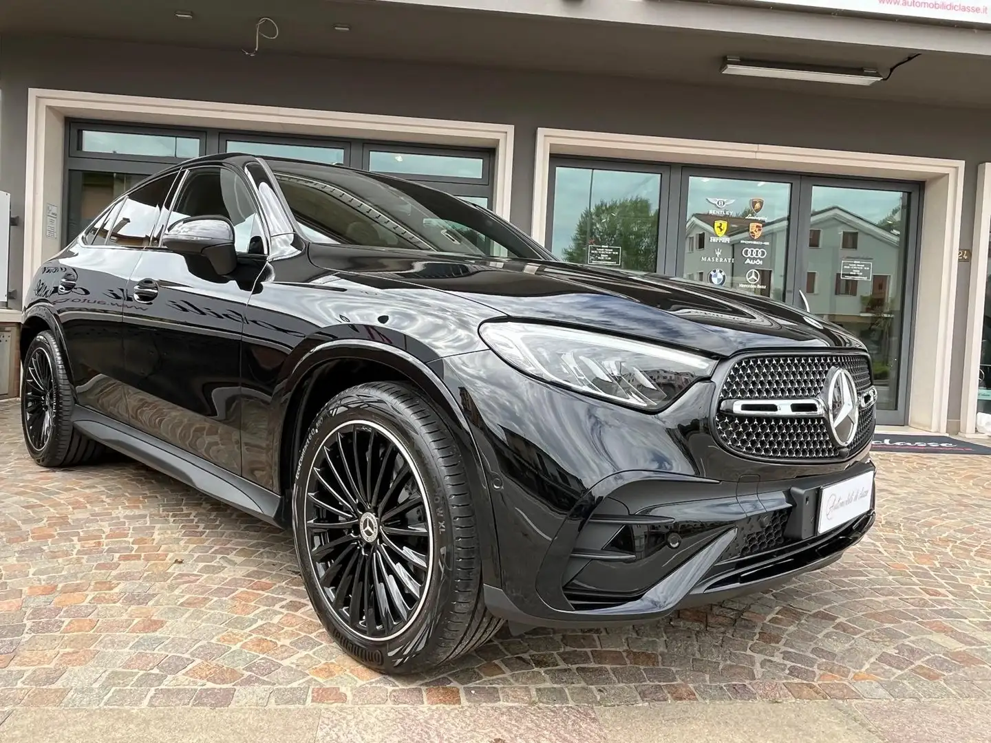Mercedes-Benz GLC 220 Coupe d 4matic -Amg-Night-MY 2025 Negro - 2