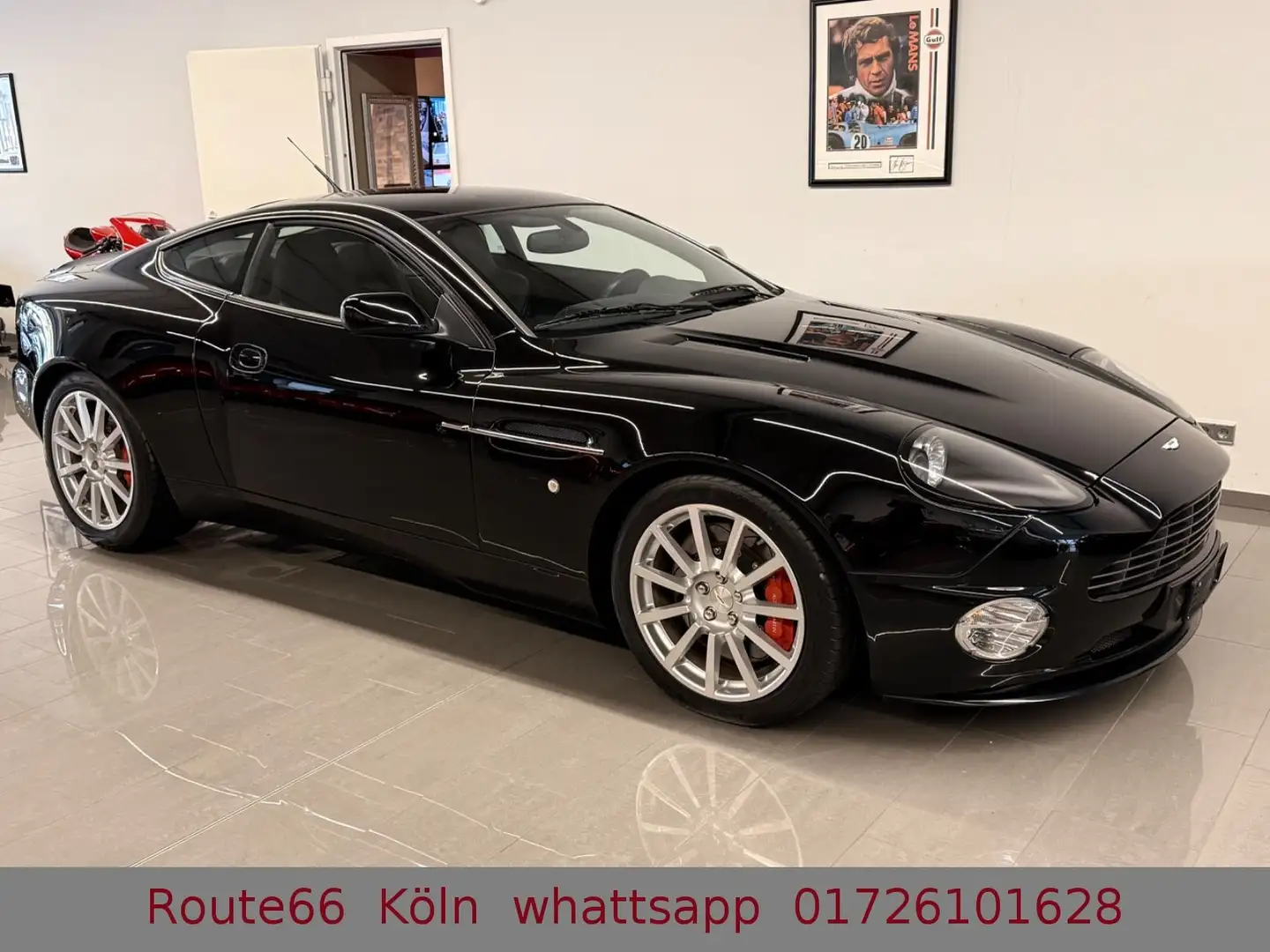 Aston Martin Vanquish S Ultimate 1of 50 org. 5.300km. 1.Hand Schwarz - 1