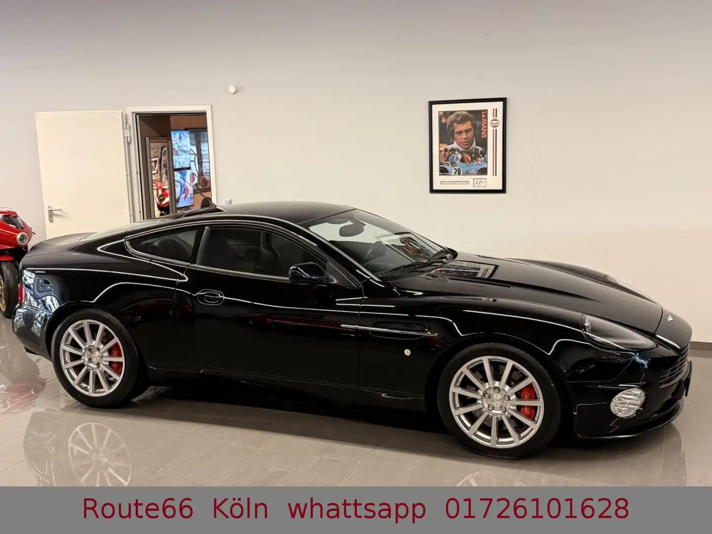 Aston Martin Vanquish S Ultimate 1of 50 org. 5.300km. 1.Hand Schwarz - 2