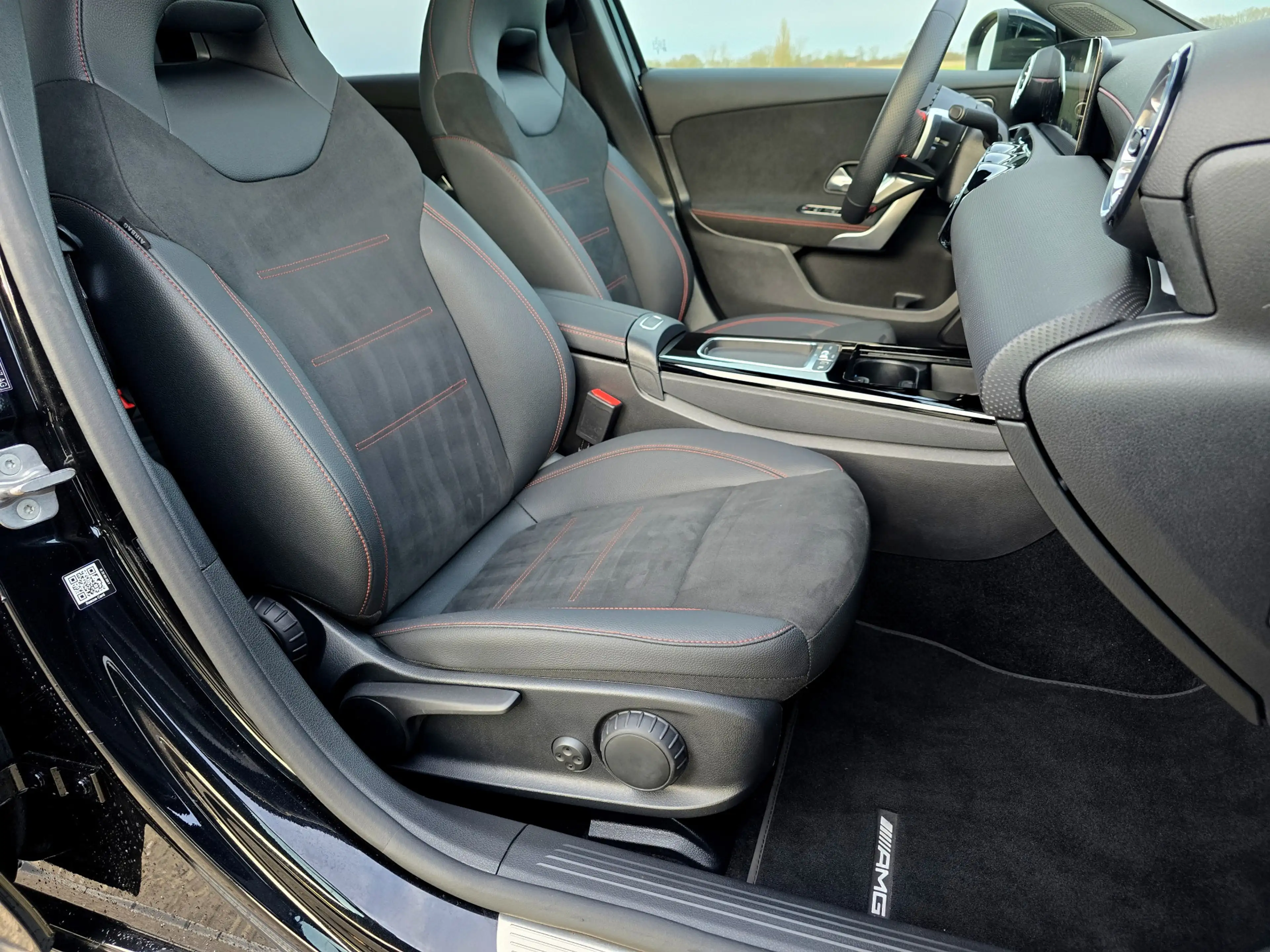 Mercedes-Benz A 250 e Star Edition AMG Line - 165 Pk - Euro 6 - Navi - — photo 14