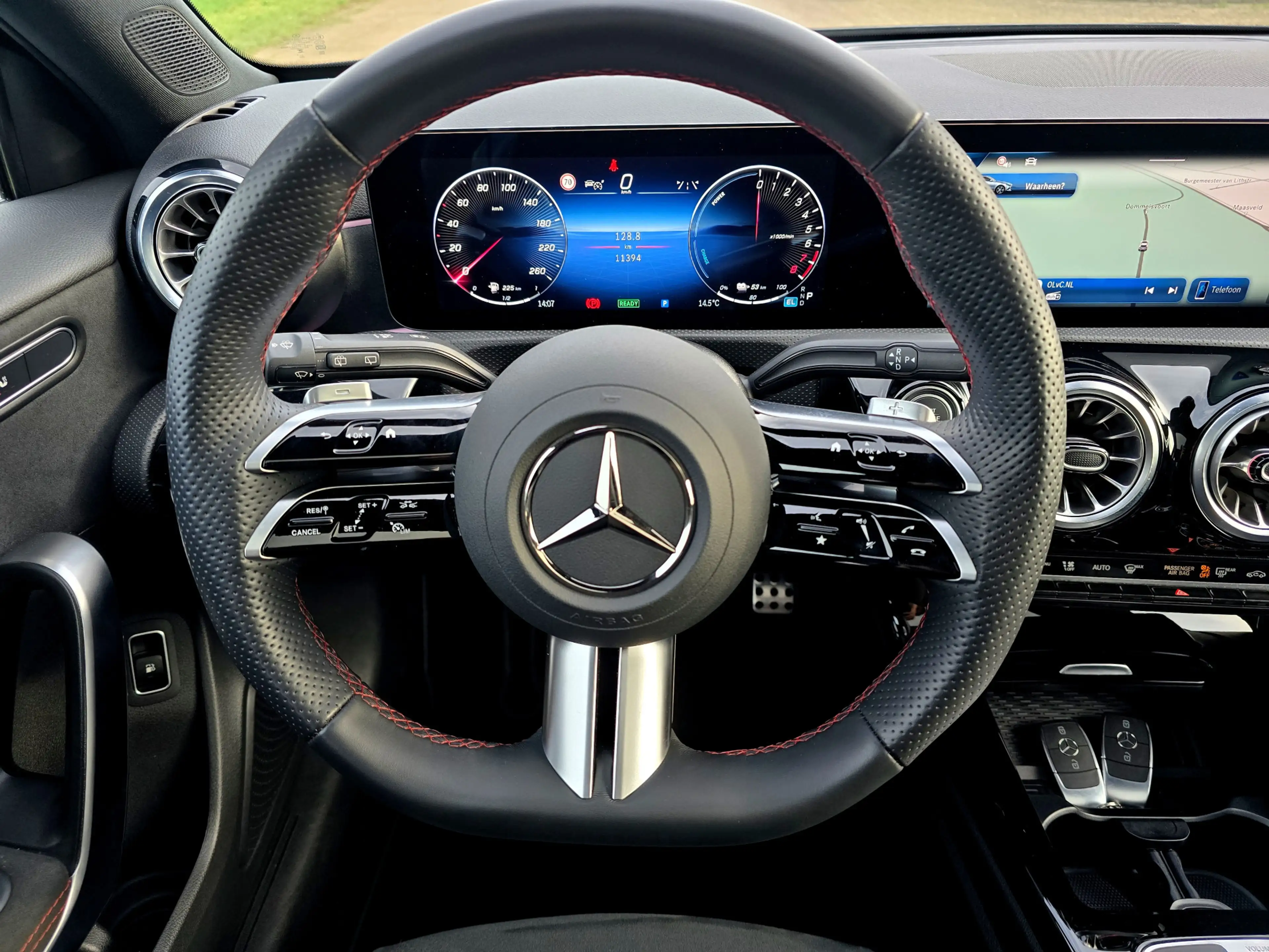 Mercedes-Benz A 250 e Star Edition AMG Line - 165 Pk - Euro 6 - Navi - — photo 32