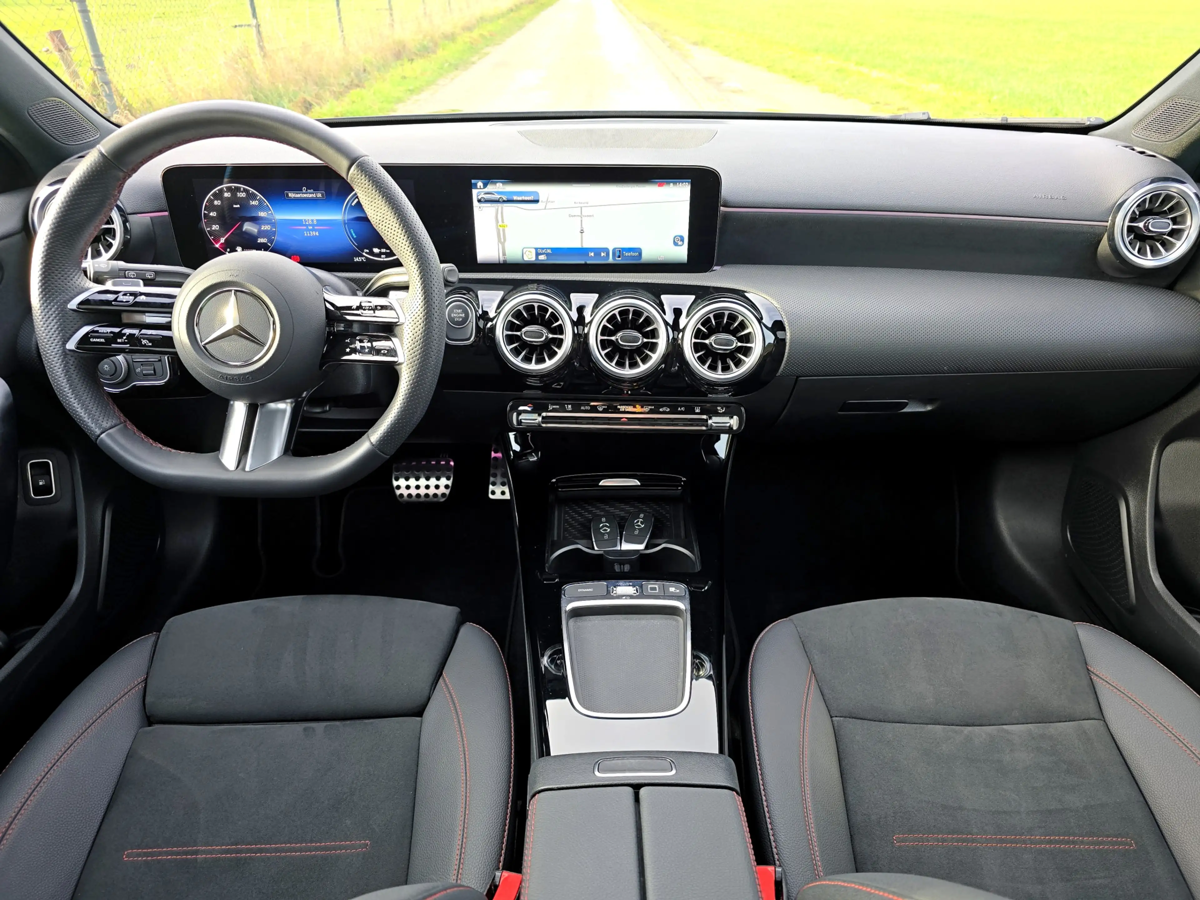 Mercedes-Benz A 250 e Star Edition AMG Line - 165 Pk - Euro 6 - Navi - — photo 18