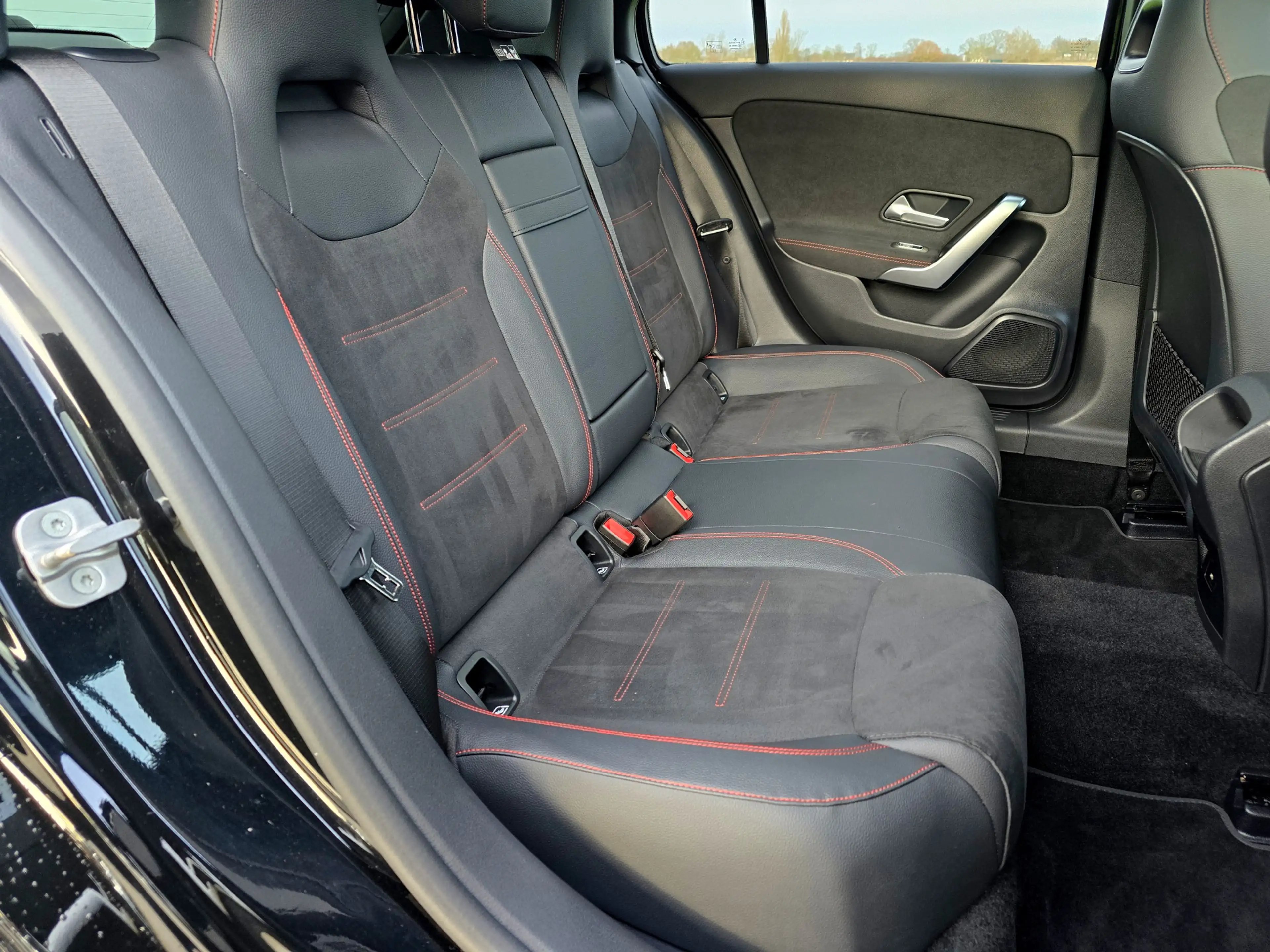 Mercedes-Benz A 250 e Star Edition AMG Line - 165 Pk - Euro 6 - Navi - — photo 40