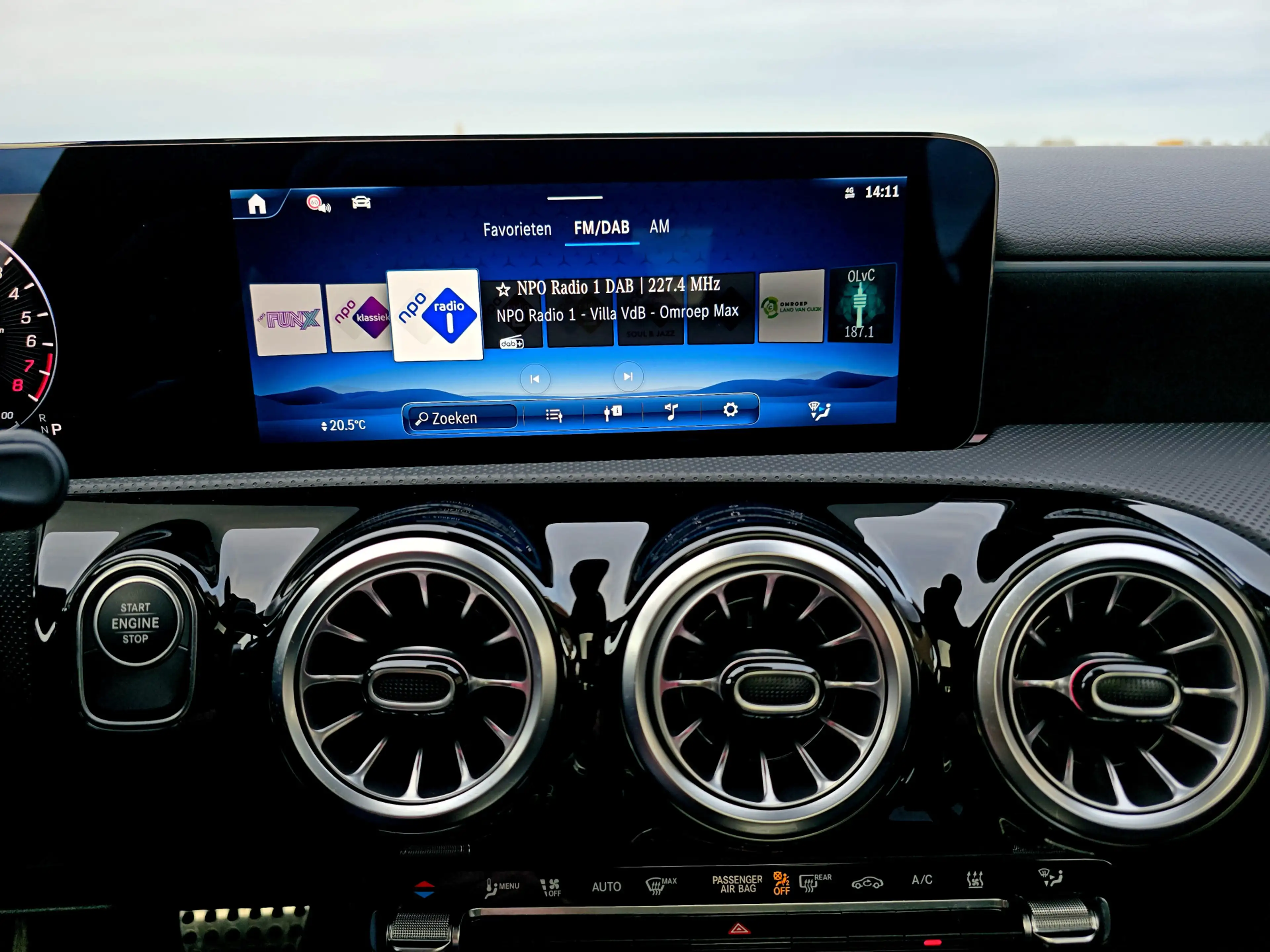 Mercedes-Benz A 250 e Star Edition AMG Line - 165 Pk - Euro 6 - Navi - — photo 41