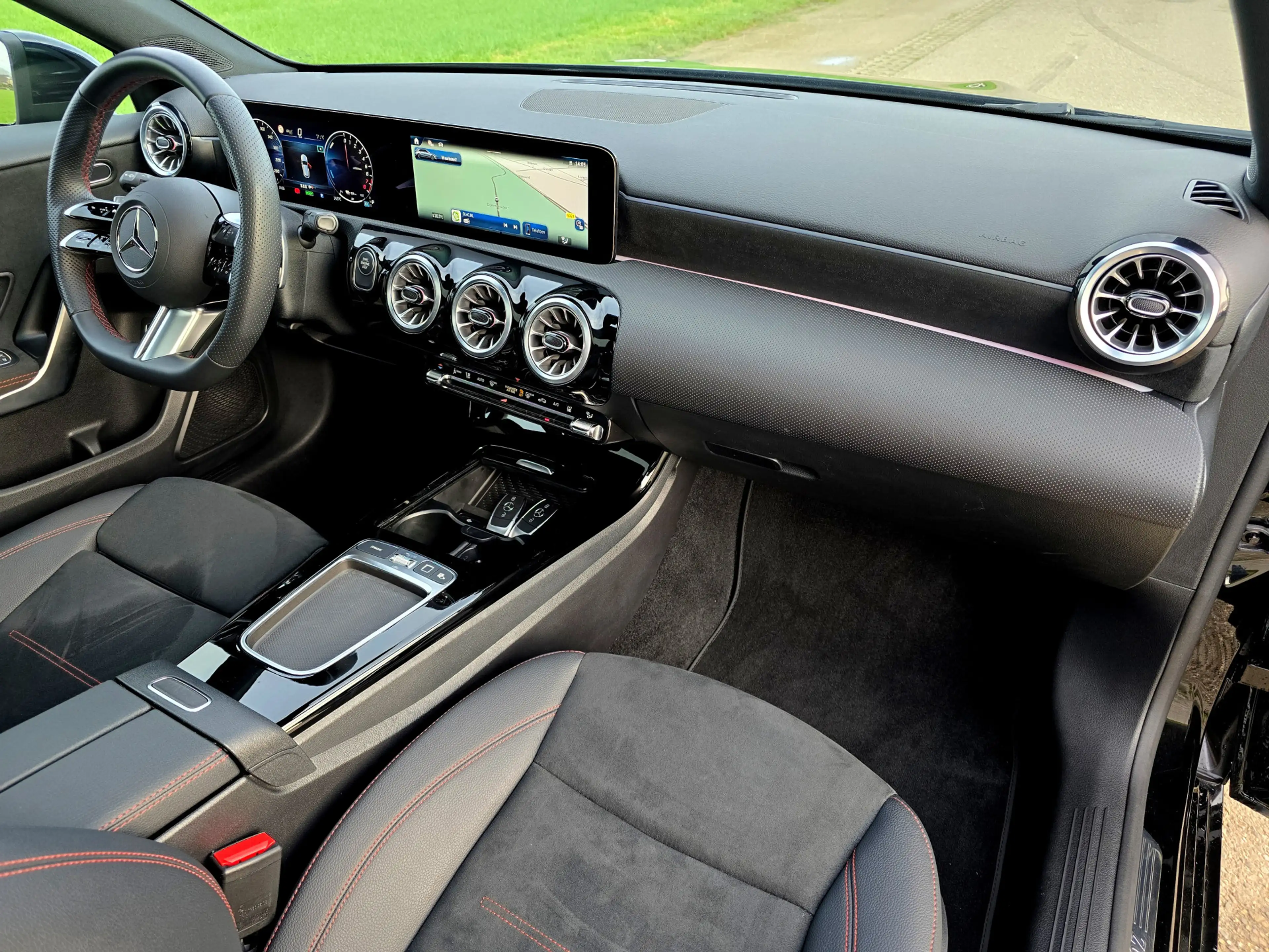 Mercedes-Benz A 250 e Star Edition AMG Line - 165 Pk - Euro 6 - Navi - — photo 16