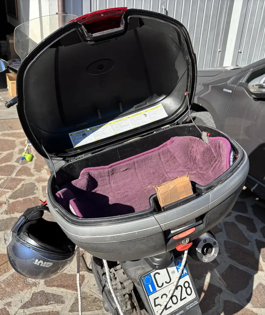 Yamaha TMAX 500 versione ad iniezione Rojo - 2