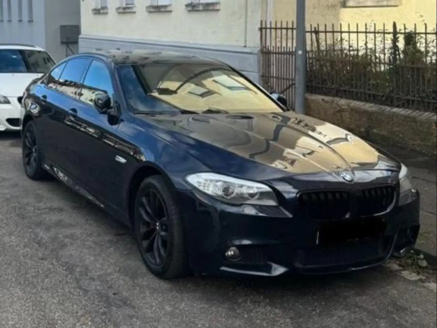 BMW 535 F10 / 299PS / mit TÜV / mit Motorschaden Blauw - 1