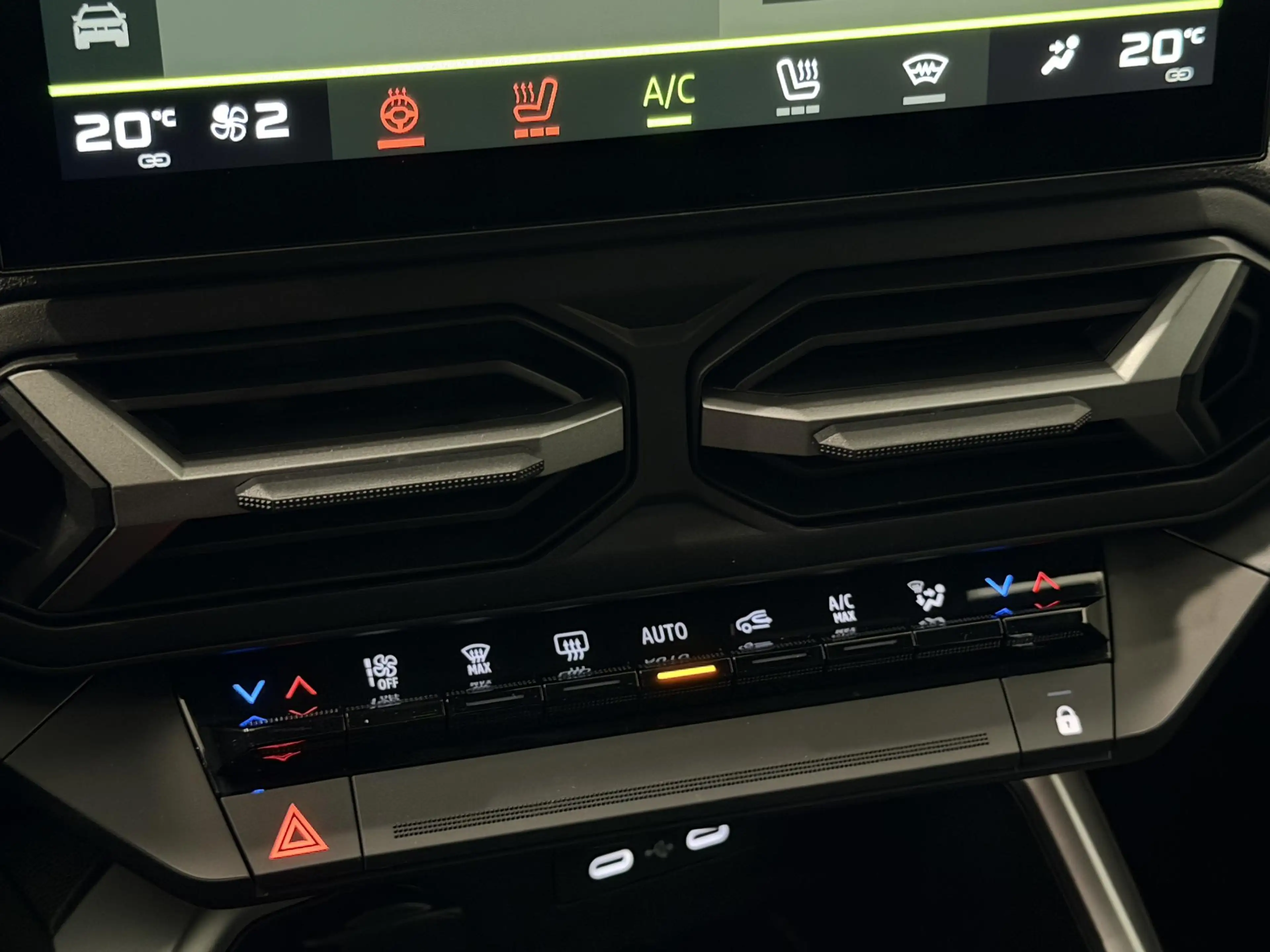 Dacia Bigster 1.8 Hybrid 155 Journey | DEMO | Pack Assist | Pack — photo 13