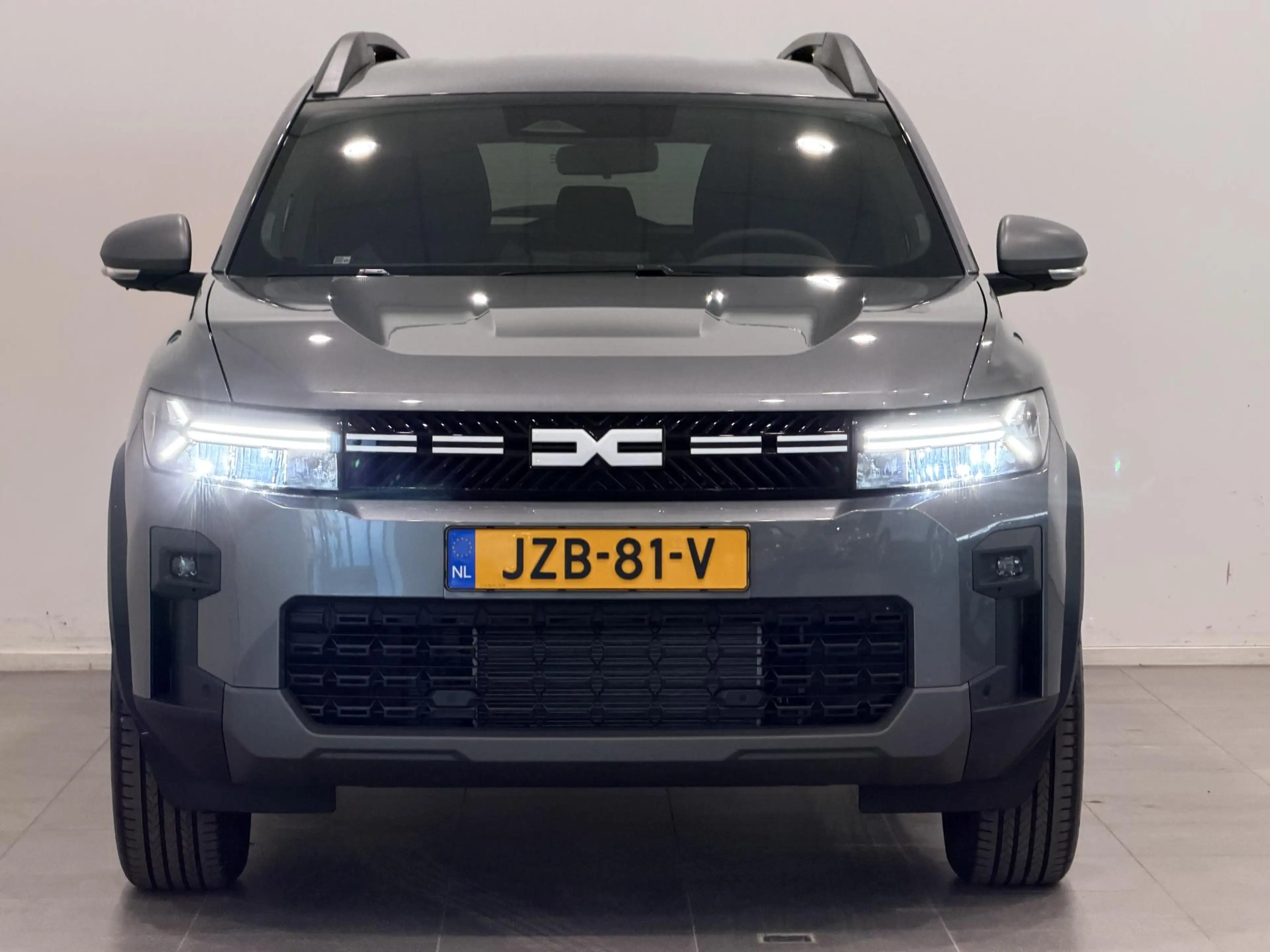Dacia Bigster 1.8 Hybrid 155 Journey | DEMO | Pack Assist | Pack — photo 17