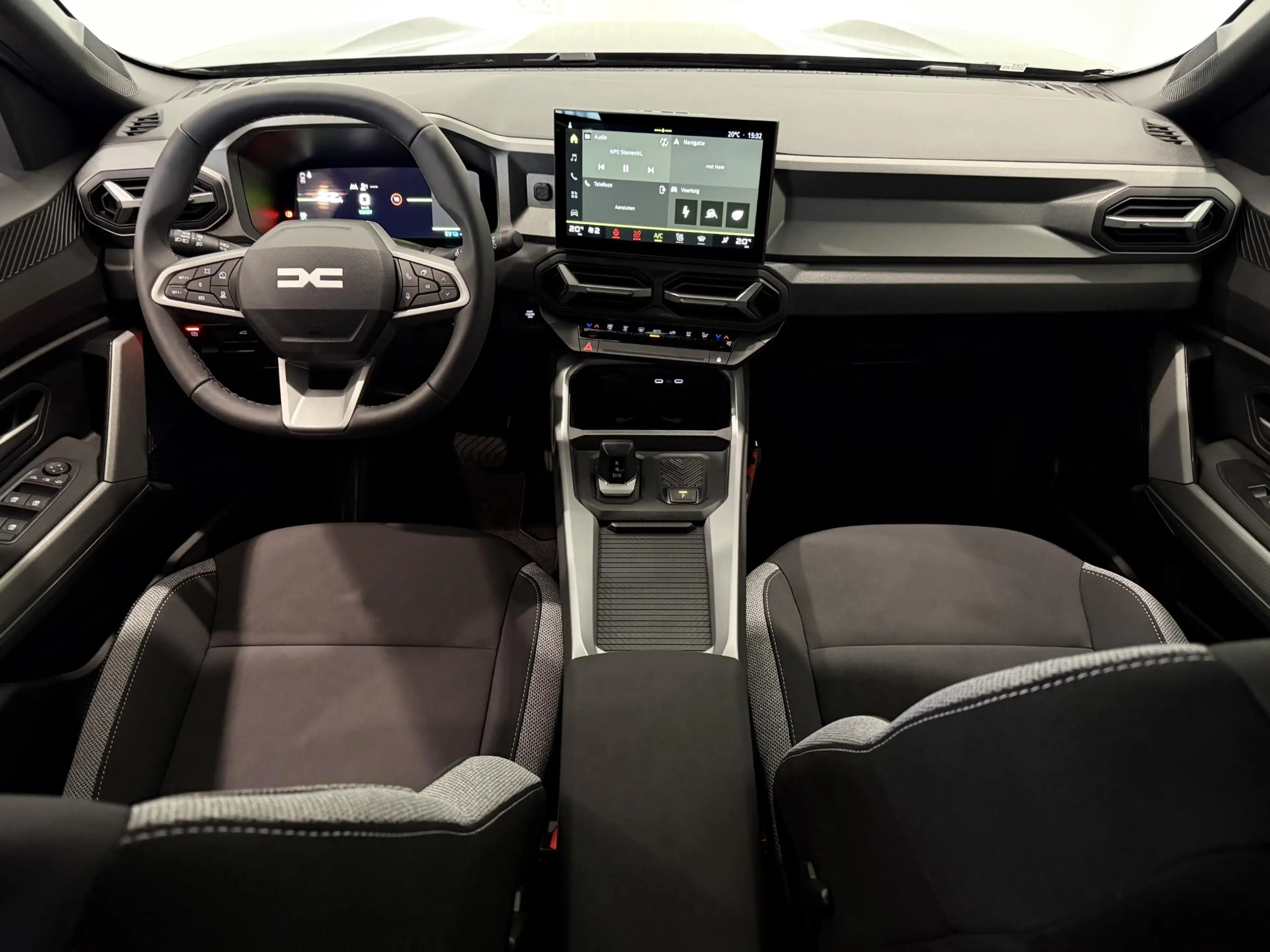 Dacia Bigster 1.8 Hybrid 155 Journey | DEMO | Pack Assist | Pack — photo 3