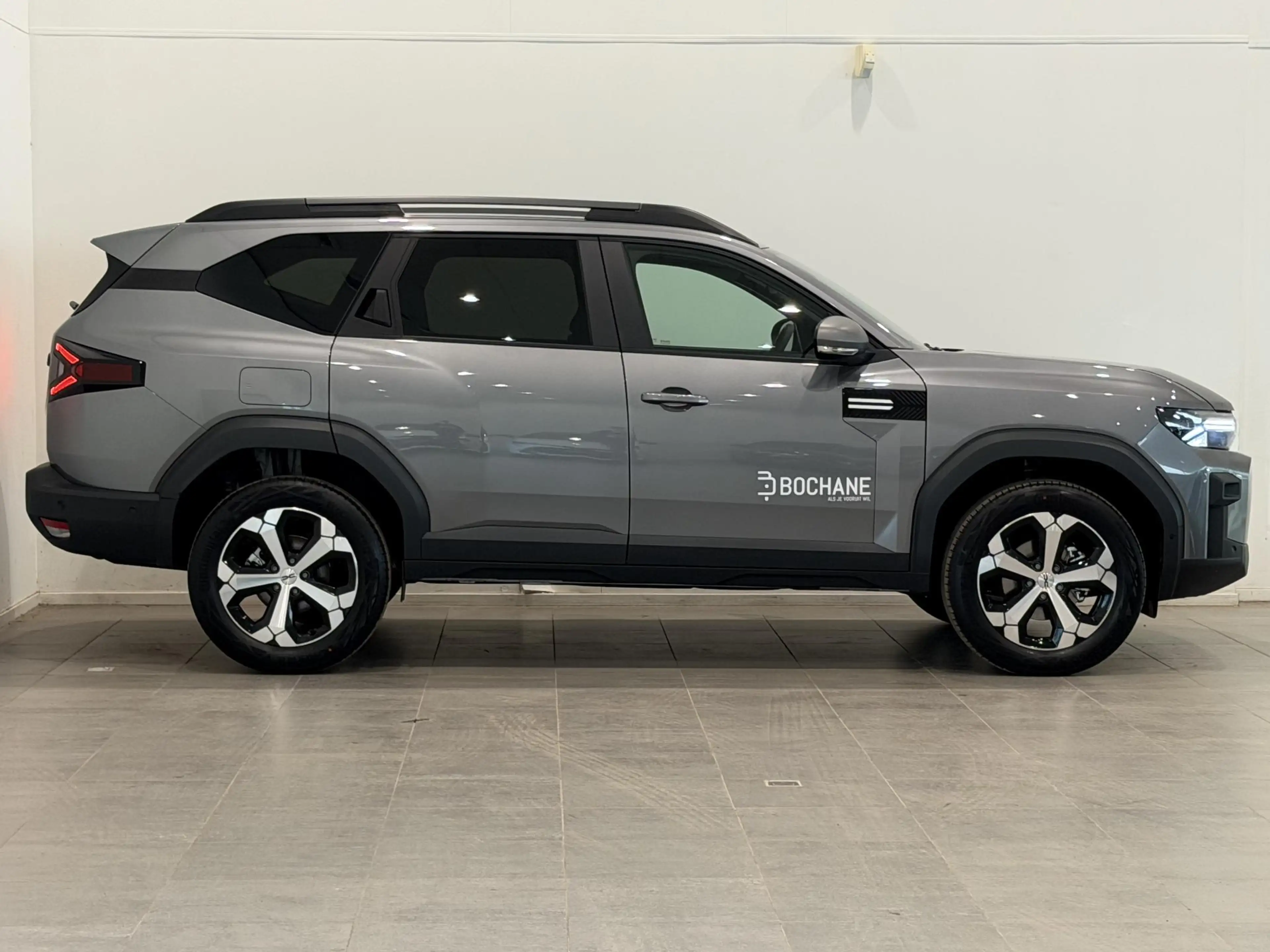 Dacia Bigster 1.8 Hybrid 155 Journey | DEMO | Pack Assist | Pack — photo 16