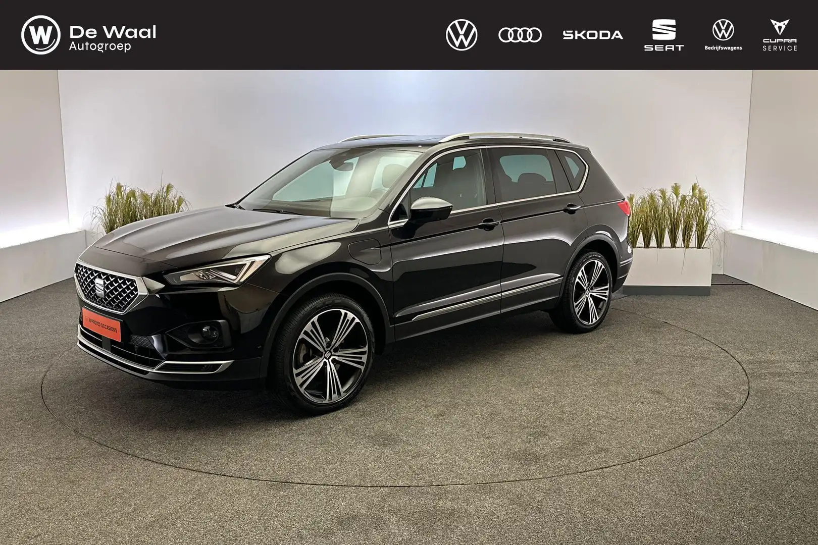 SEAT Tarraco 1.4 TSI 245pk DSG e-Hybrid PHEV Excellence | Panor Zwart - 1