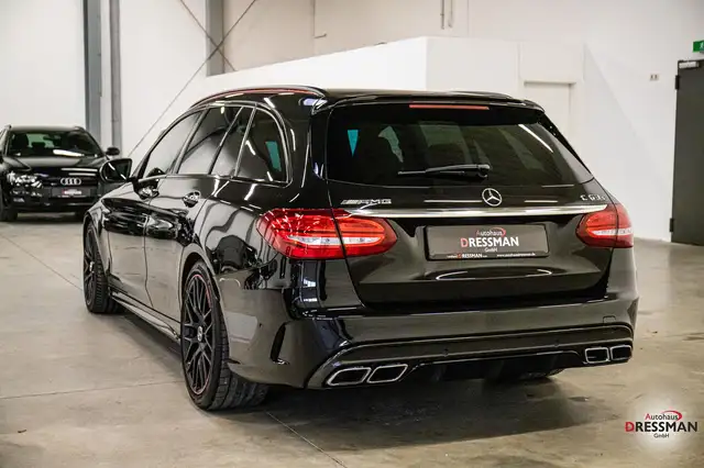 Mercedes-Benz C-Class view 7