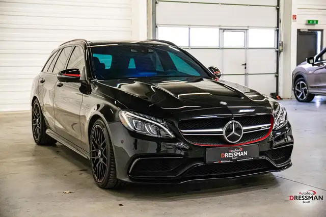 Mercedes-Benz C-Class view 3