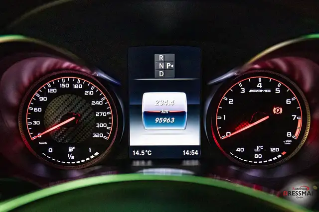 Mercedes-Benz C-Class view 13