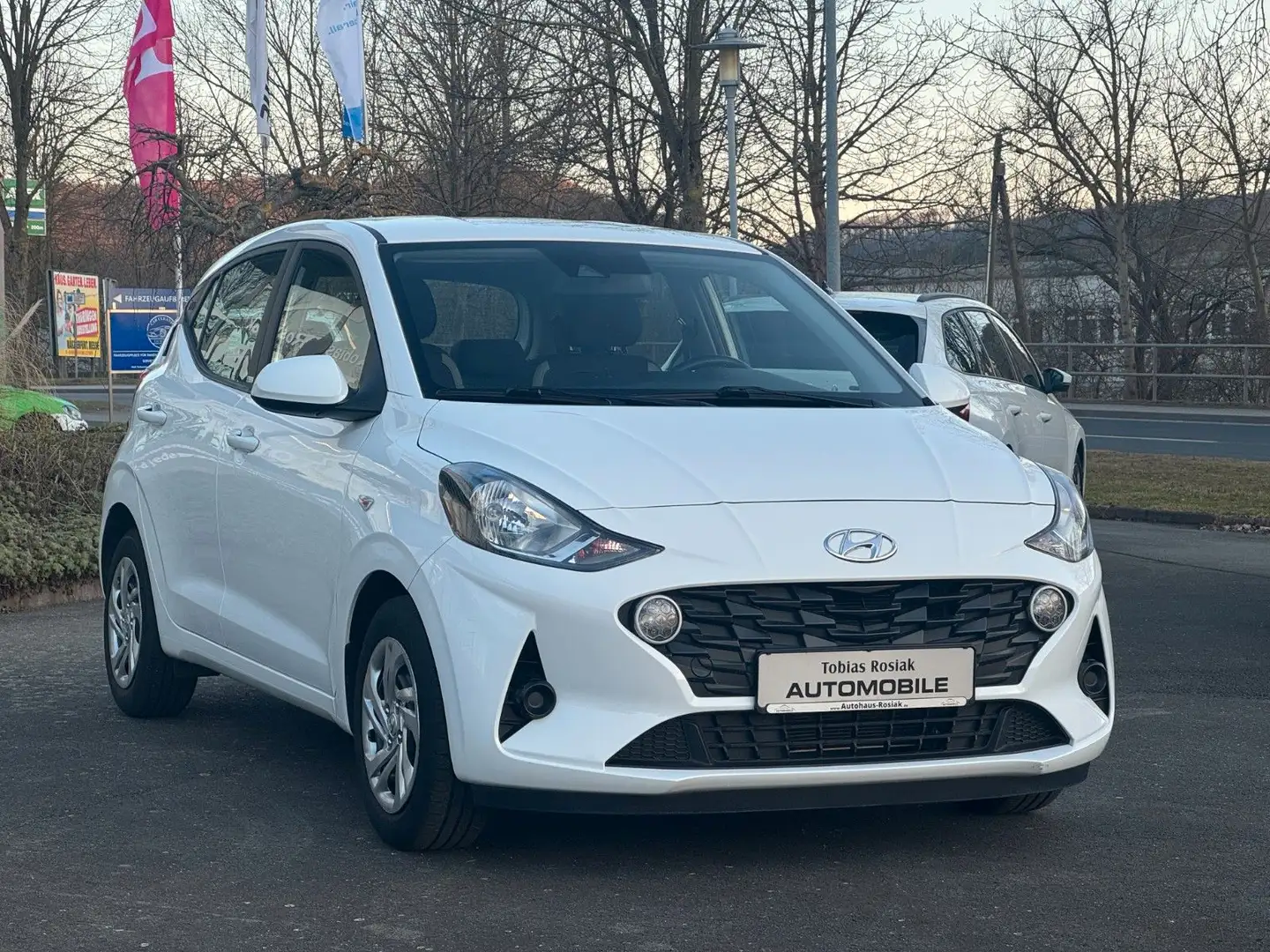 Hyundai i10 Select Sitzheizung Lenkradheizung Bluetooth Bílá - 2