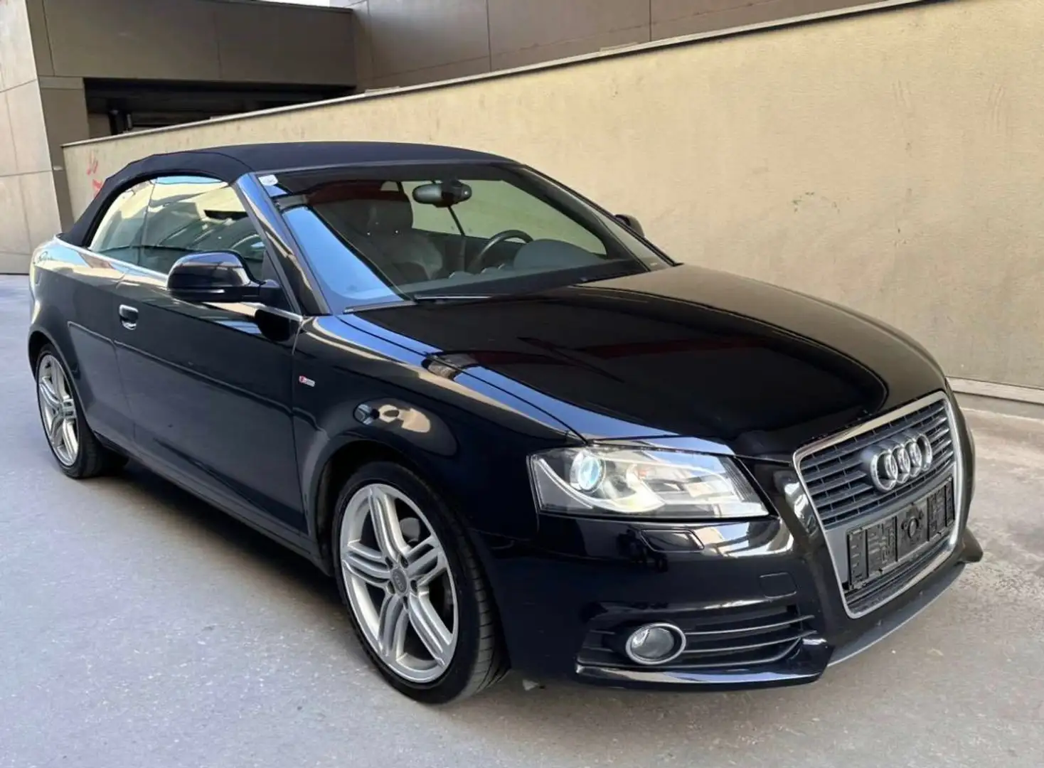 Audi A3 2.0TDI 140PS Cabrio 3x S-line Xenon Tempomat PDC Schwarz - 2