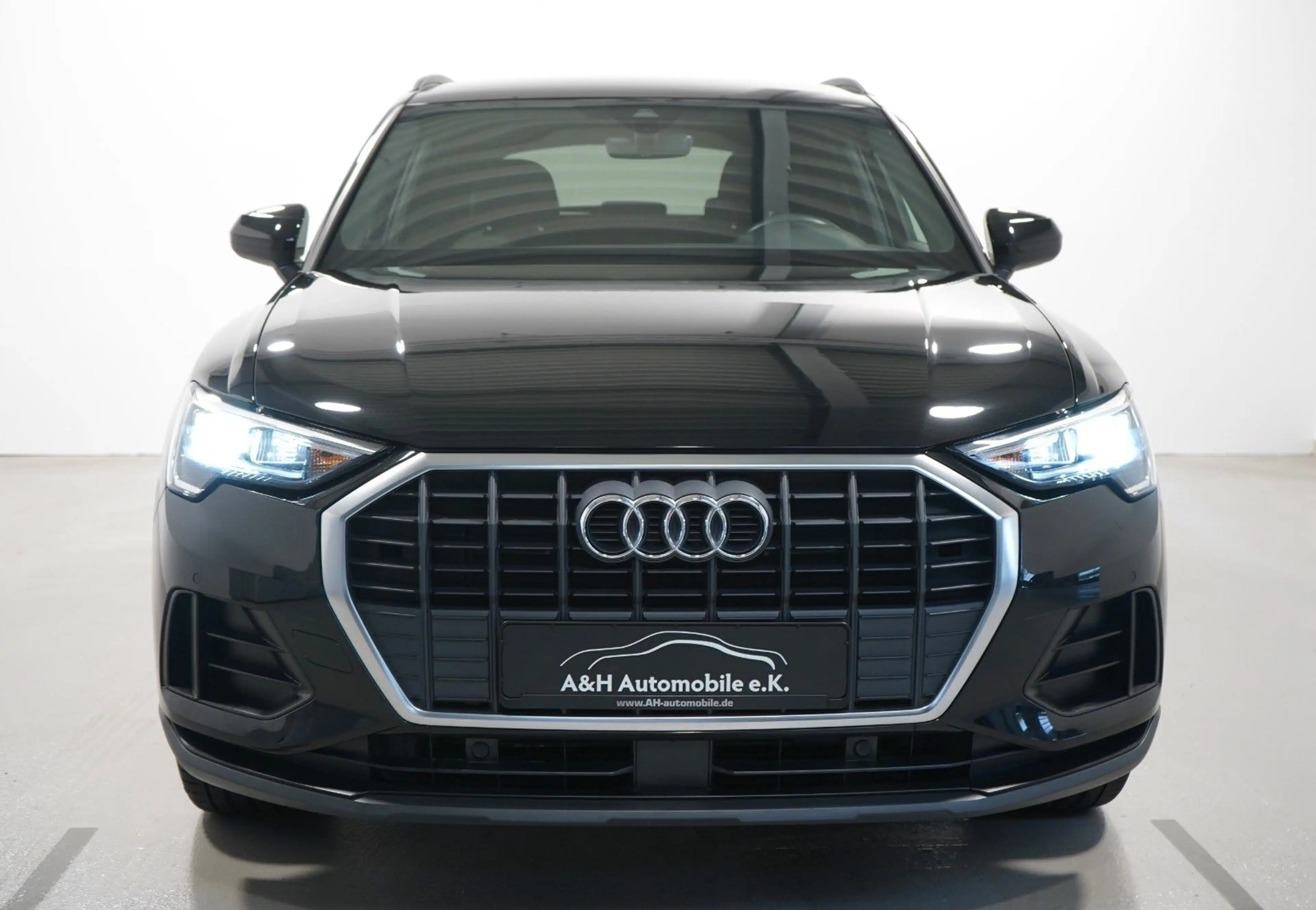 Audi Q3 35 TDI S-tronic *STANDHZG*NAVI*VIRTUAL*1.HAND — photo 2