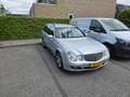 Mercedes-Benz E 200 E 200 Classic Zilver - thumbnail 3