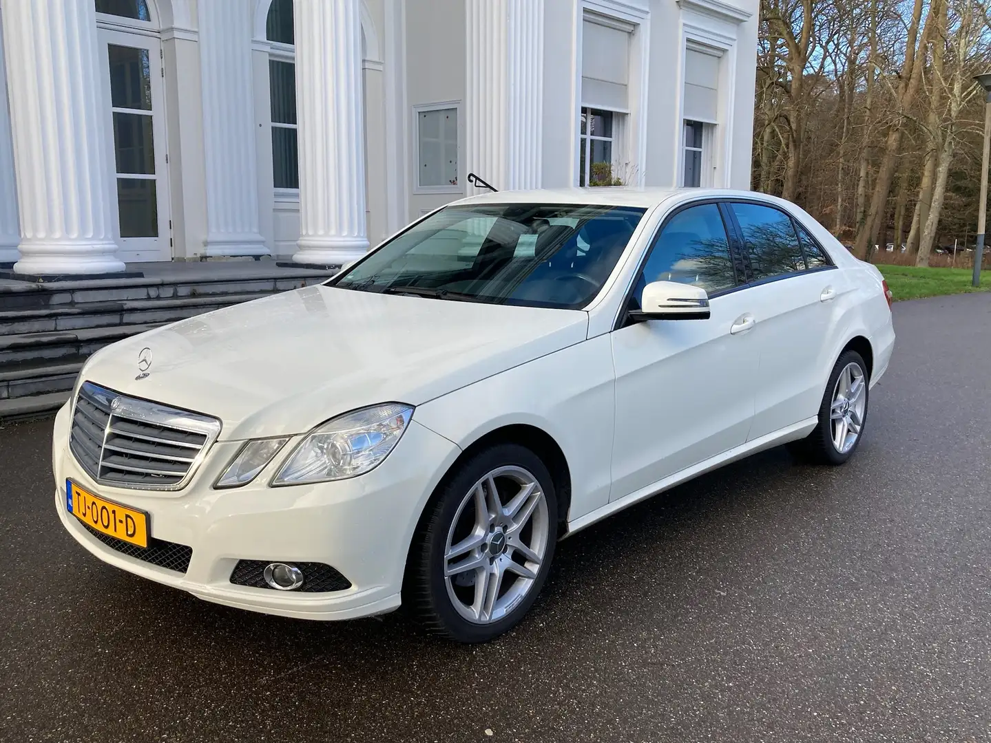 Mercedes-Benz E 350 Wit - 2