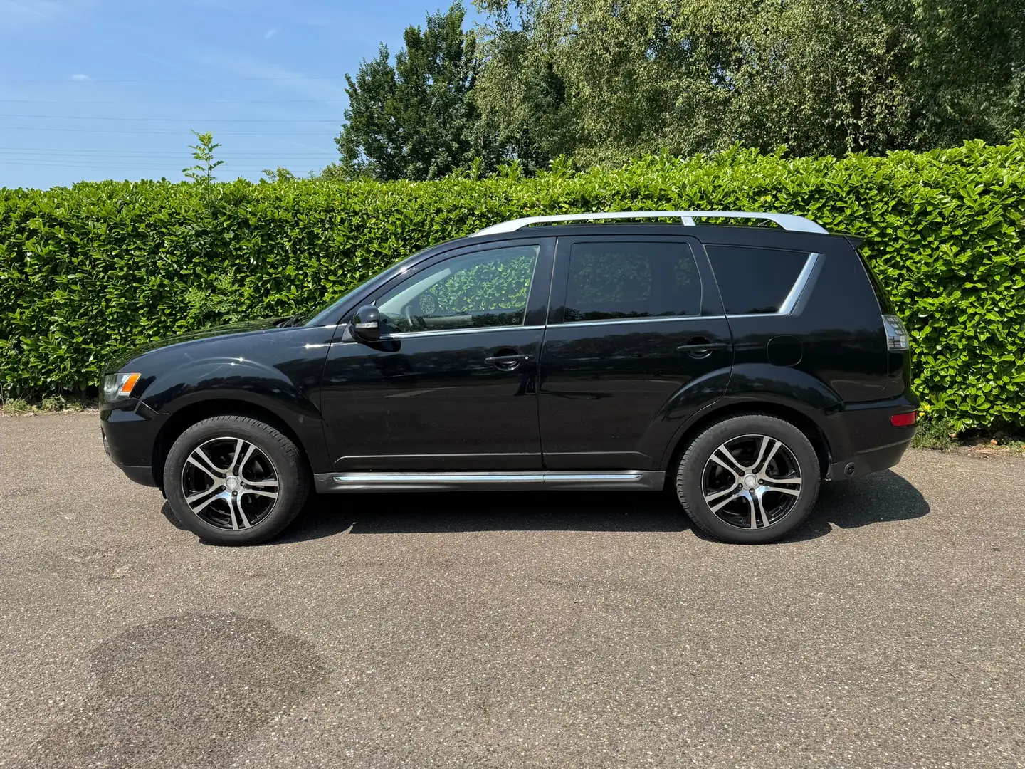 Mitsubishi Outlander 2.0 Intro Edition |Automaat Nero - 2