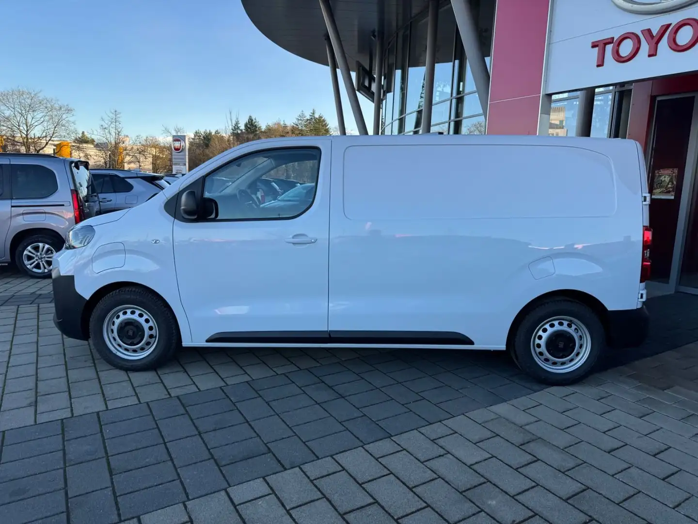 Fiat Scudo Elektro L2 Kasten 75kwH Weiß - 2