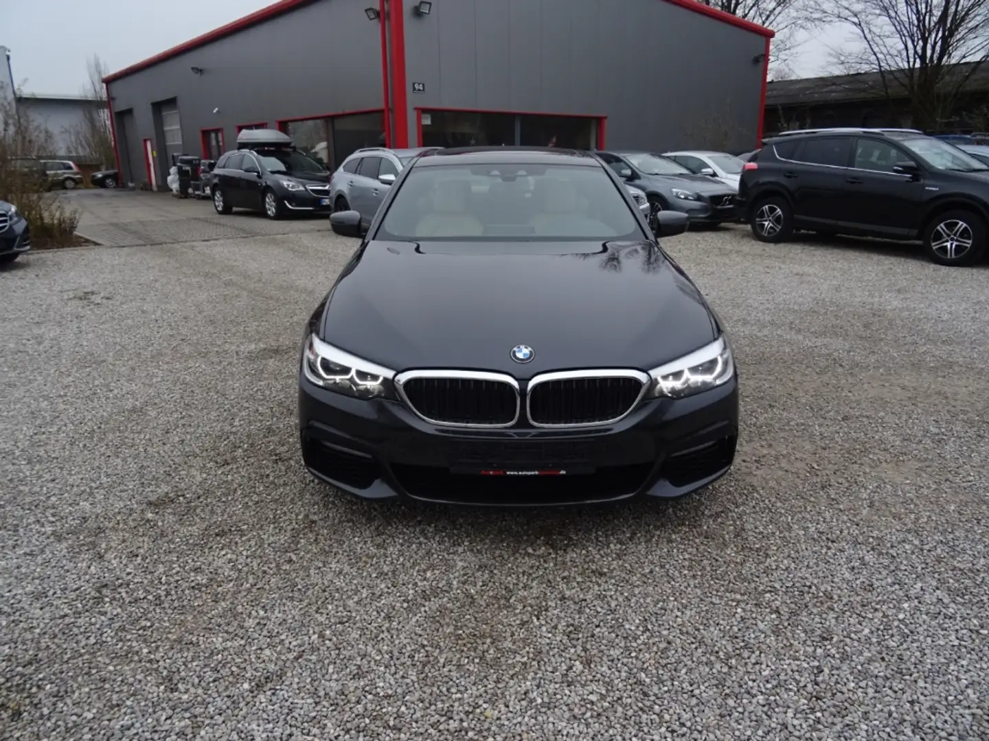 BMW 520 d M Sport EU6d-T Park-Assistent LED Navi AHK Gris - 2