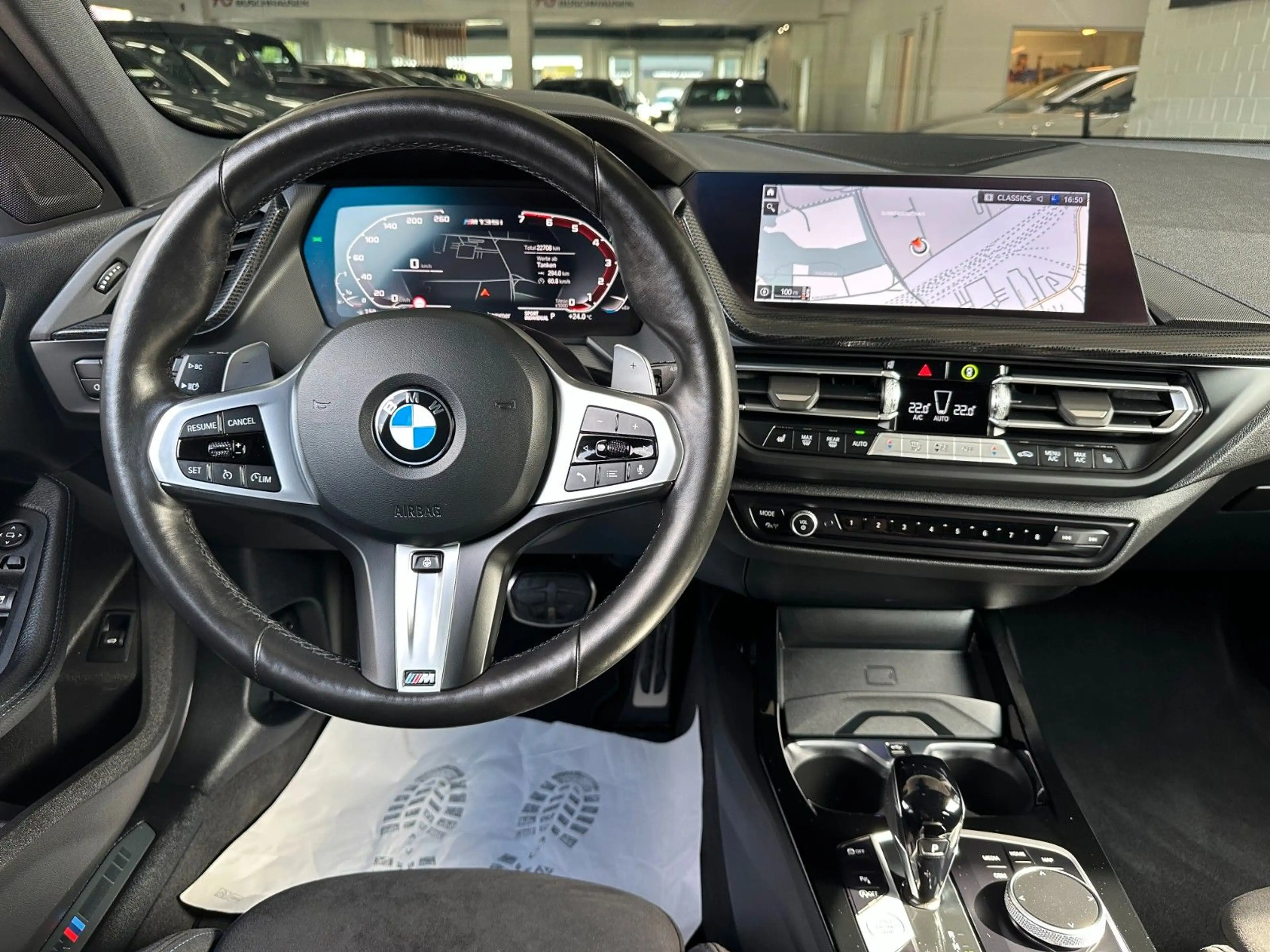 BMW 135 i xDrive Lim. Aut/LED/HUP/InnoPak/Sportsitze — photo 11