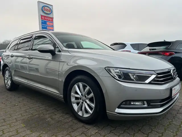 Volkswagen Passat Variant Passat Comfortline 1.6*DSG*NAVI*LED*ACC*2HAND*