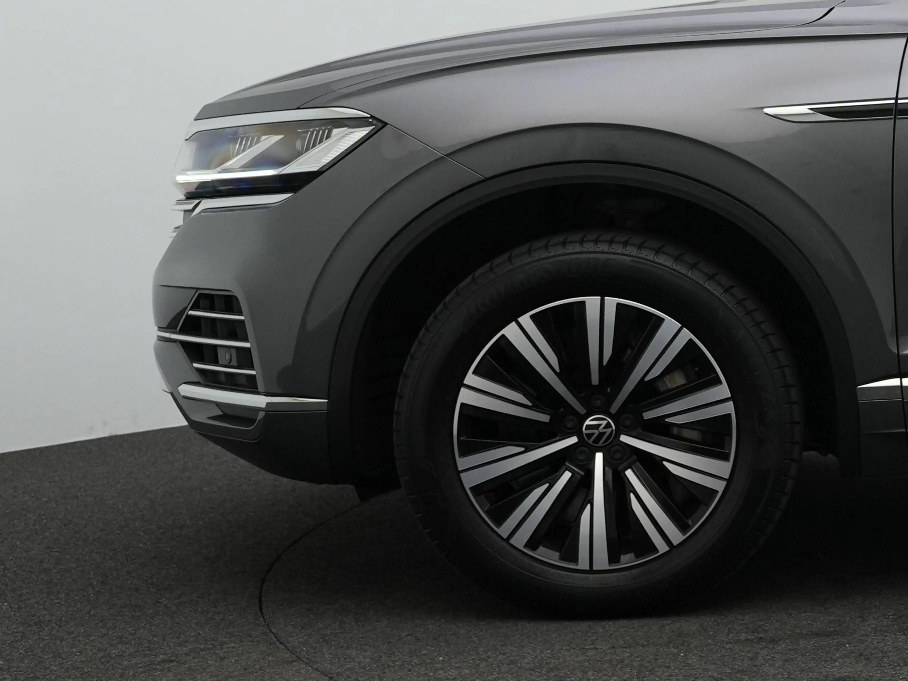Volkswagen Touareg 3.0 TSI 381pk eHybrid 4MOTION | Panoramadak | Dyna — photo 11