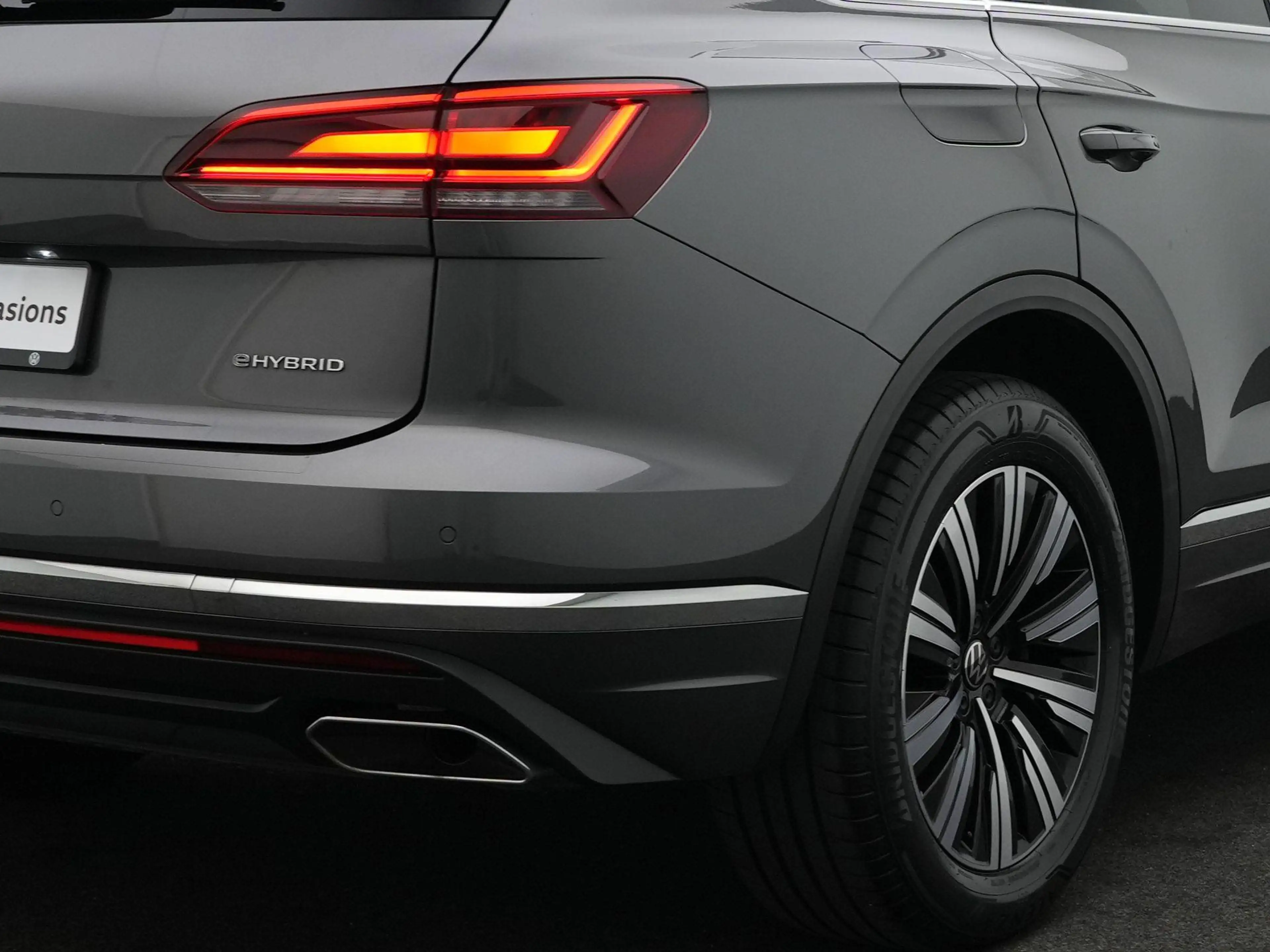 Volkswagen Touareg 3.0 TSI 381pk eHybrid 4MOTION | Panoramadak | Dyna — photo 15
