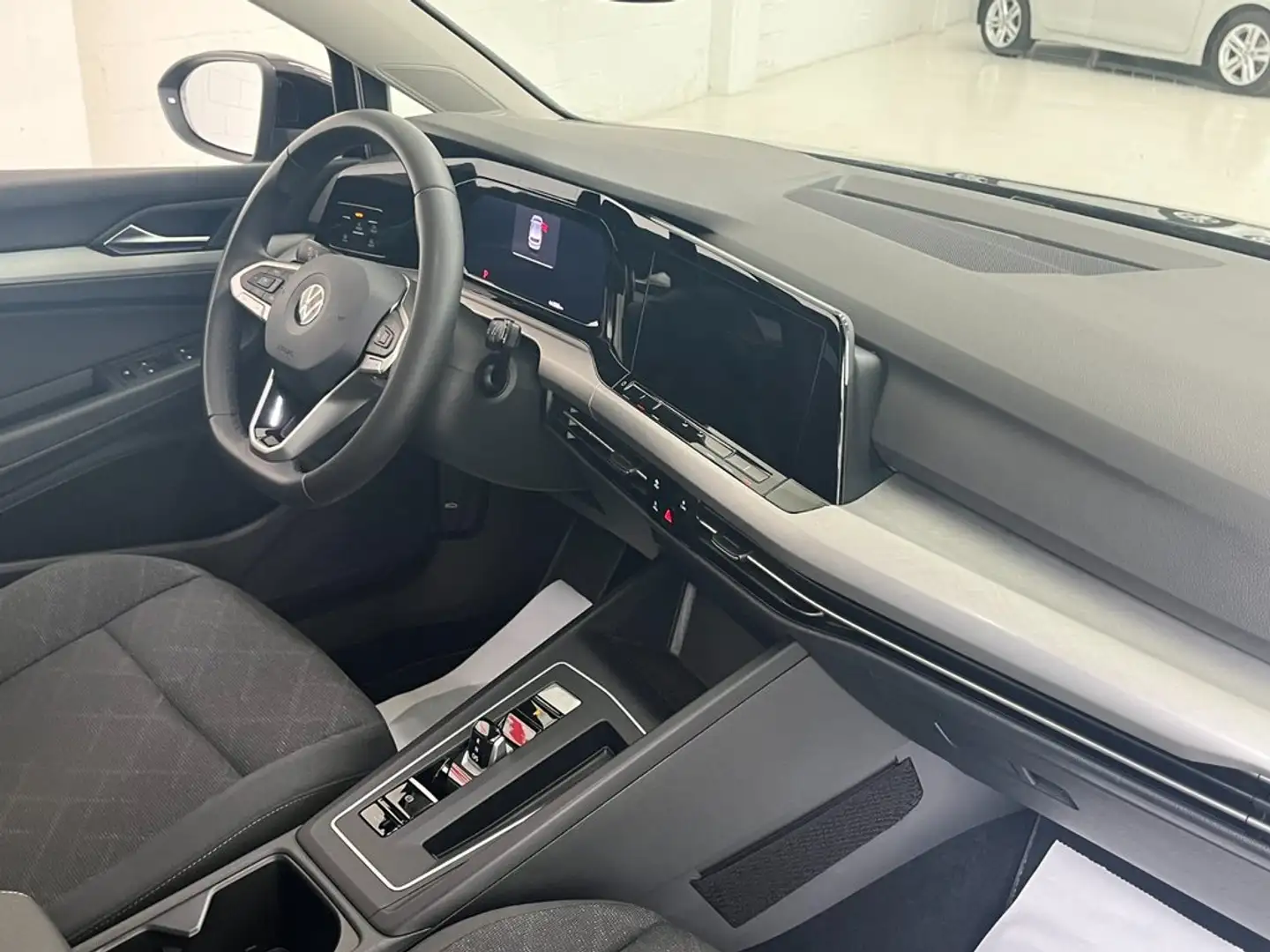 Volkswagen Golf Life 1.5 eTSI 96kW (130CV) DSG Schwarz - 2