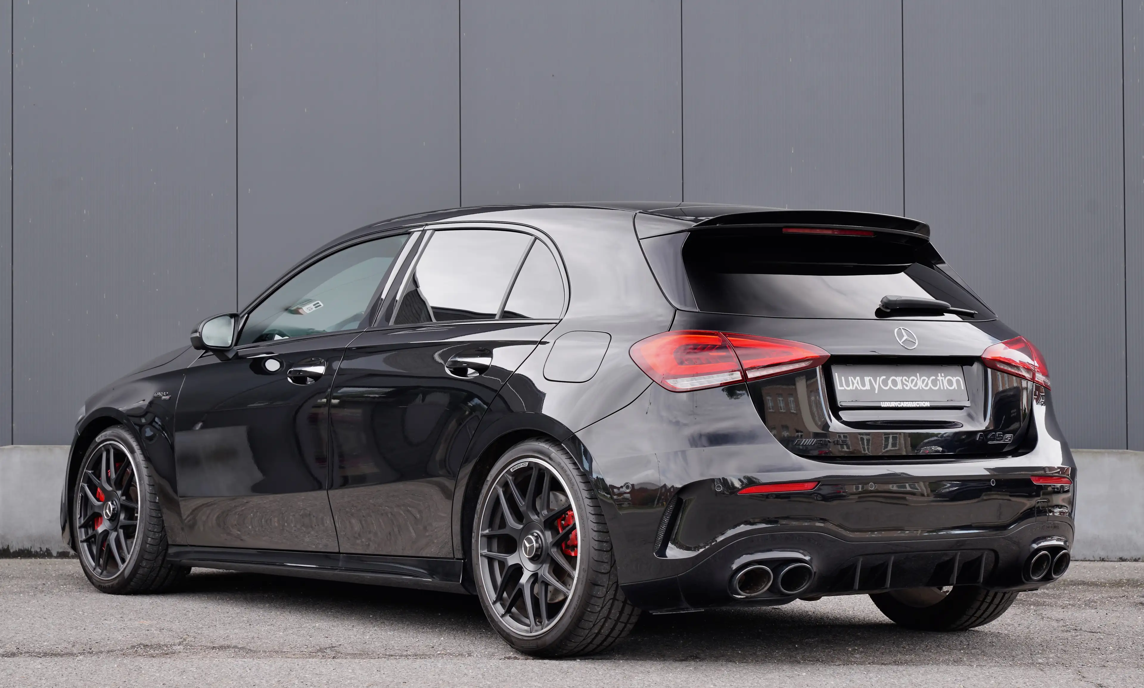 Mercedes-Benz A 45 AMG S 4-Matic+ *PERFORMANCE/MULTIBEAM LED/PANO/360°/FULL* — photo 4