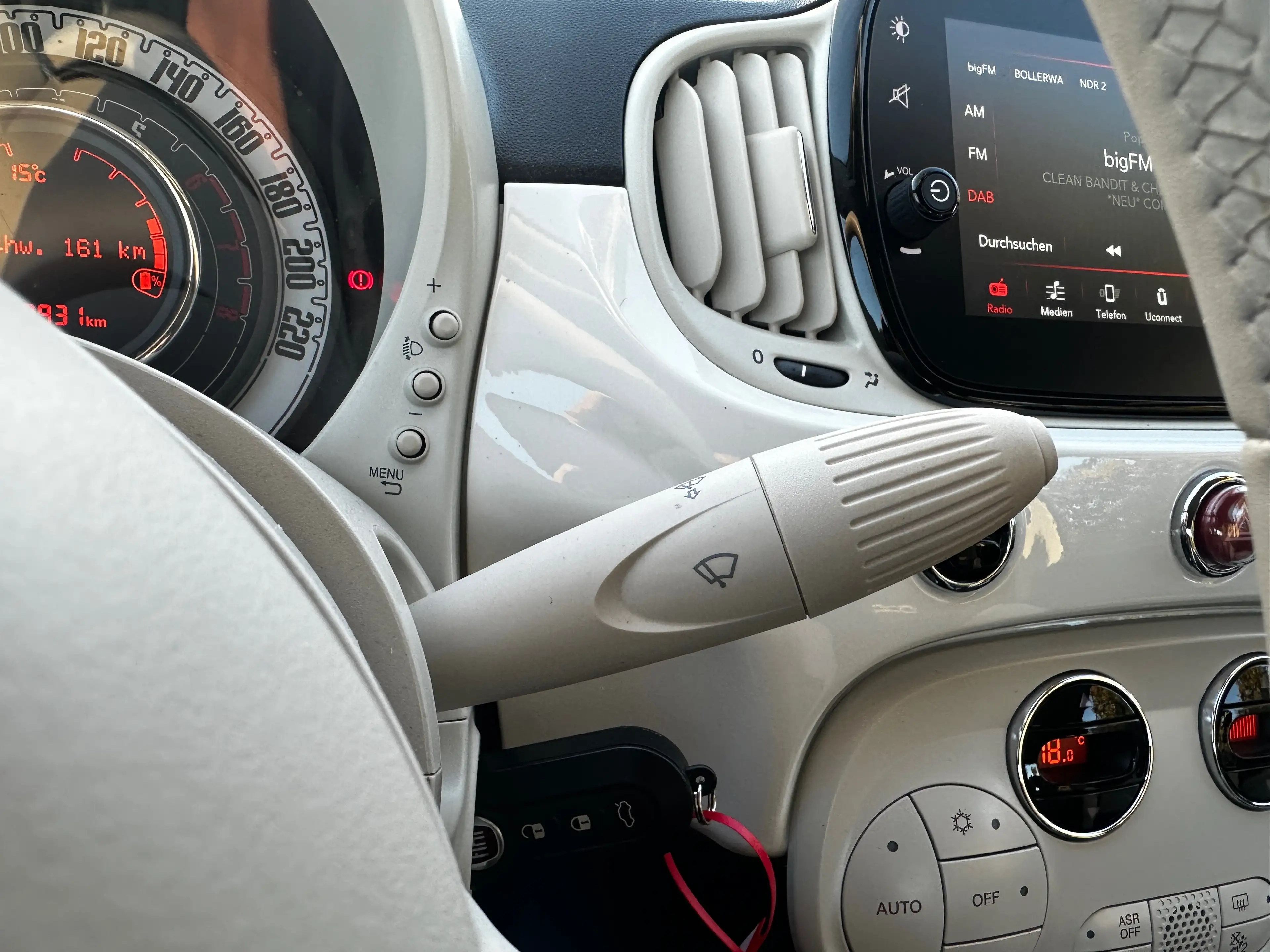 Fiat 500C 1.0 MildHybrid Dolcevita CarPlay/Pcd/Temp/Klimaautomatik — photo 22