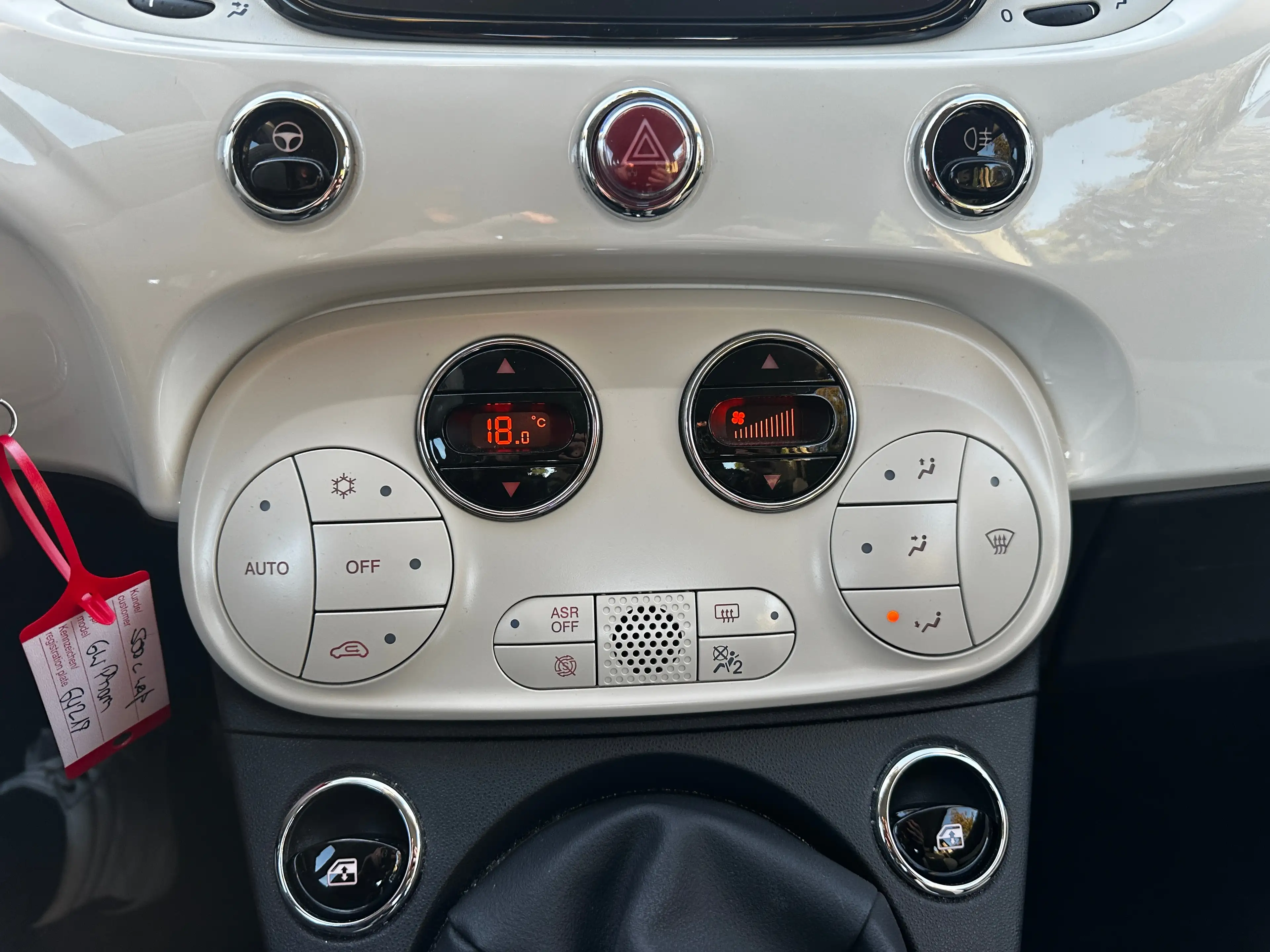 Fiat 500C 1.0 MildHybrid Dolcevita CarPlay/Pcd/Temp/Klimaautomatik — photo 16