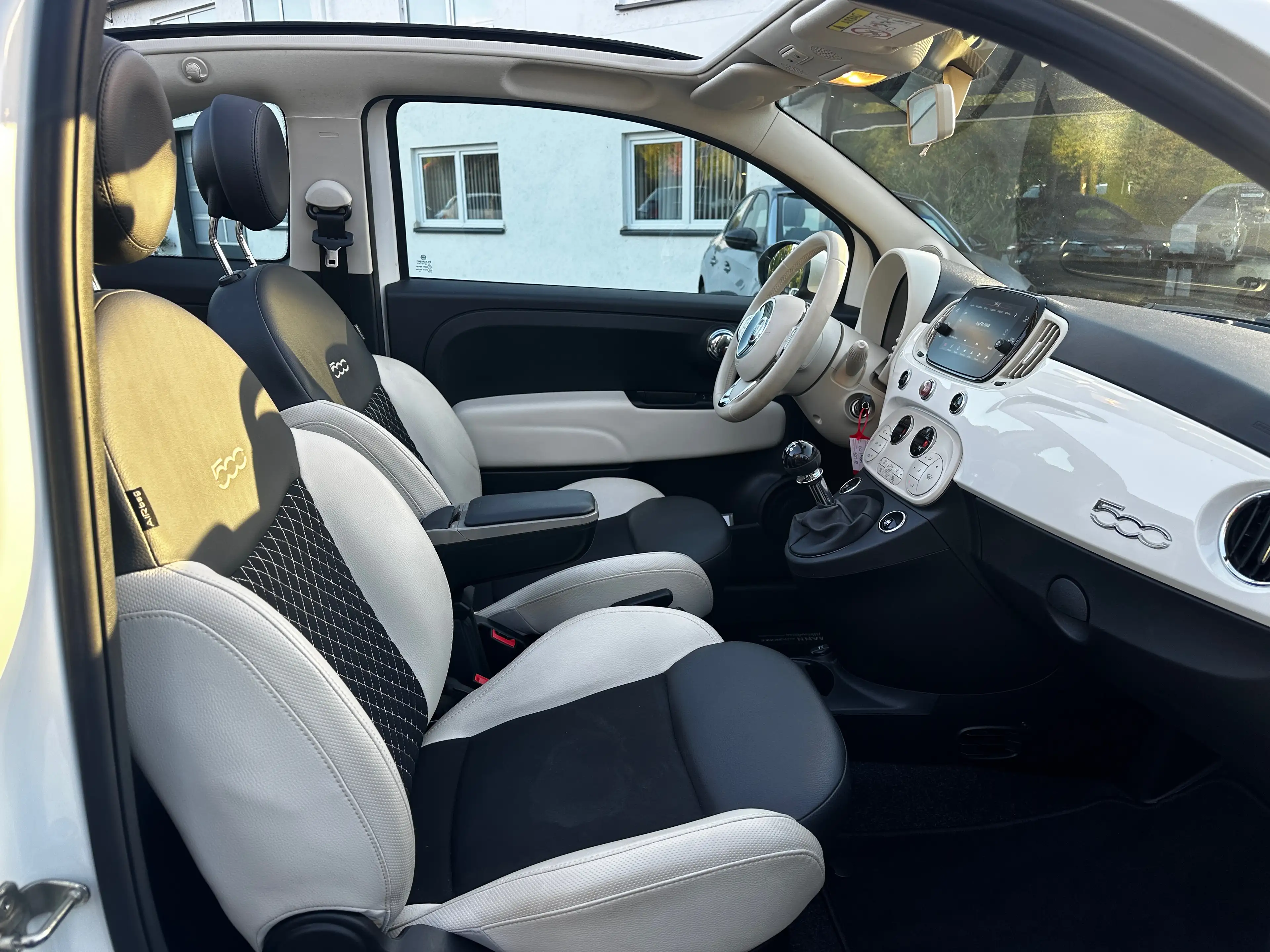 Fiat 500C 1.0 MildHybrid Dolcevita CarPlay/Pcd/Temp/Klimaautomatik — photo 13