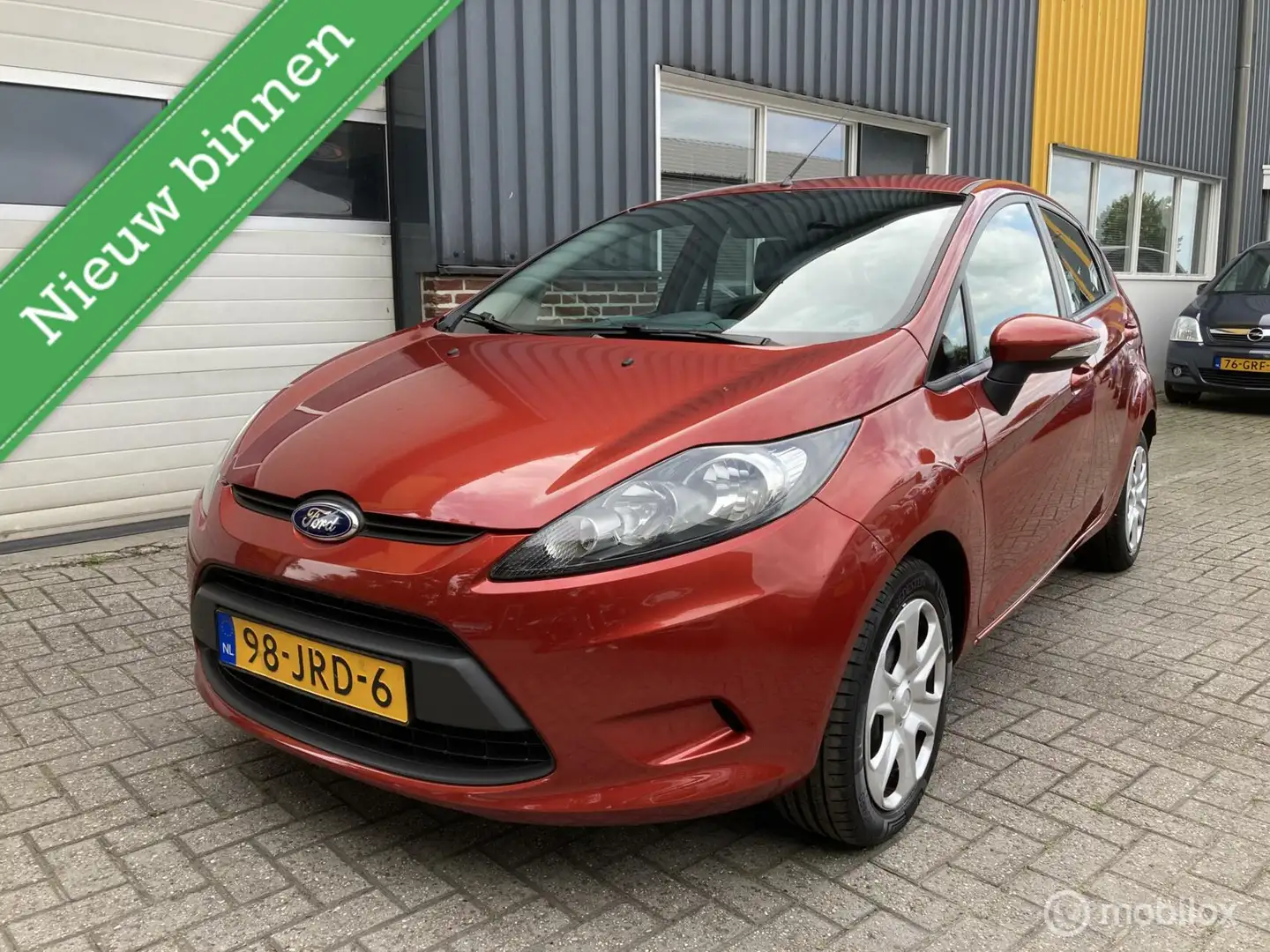Ford Fiesta 1.25 Limited 90DKM! Rood - 1