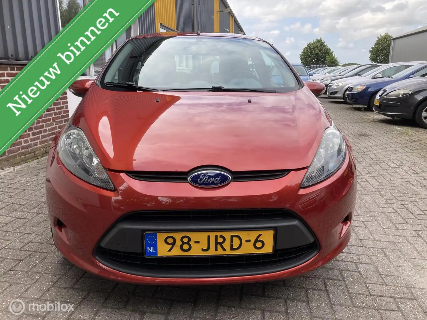 Ford Fiesta 1.25 Limited 90DKM! Rood - 2