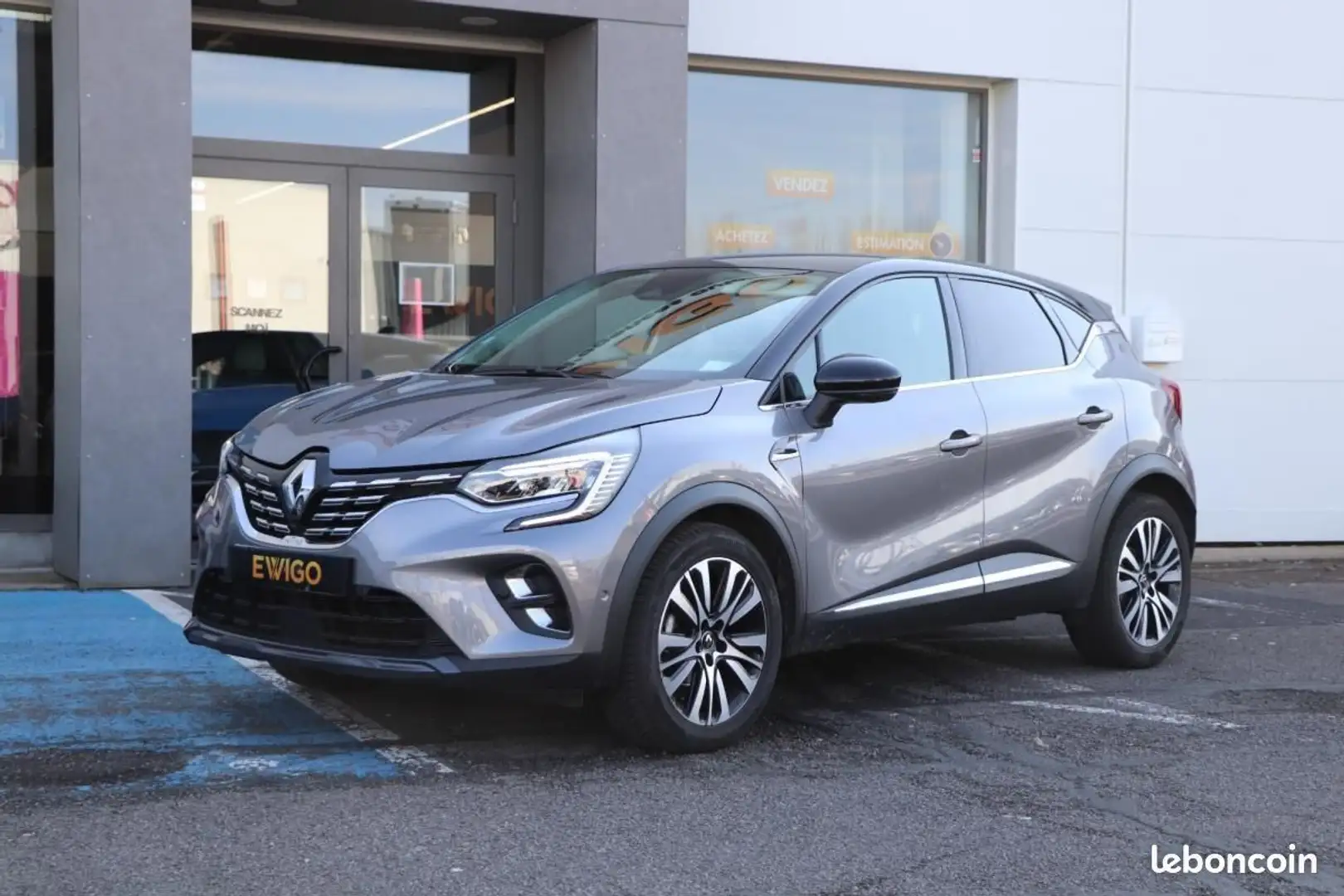 Renault Captur 1.5 BLUEDCI 115 INITIALE PARIS EDC BVA BOSE VOLANT Szürke - 1