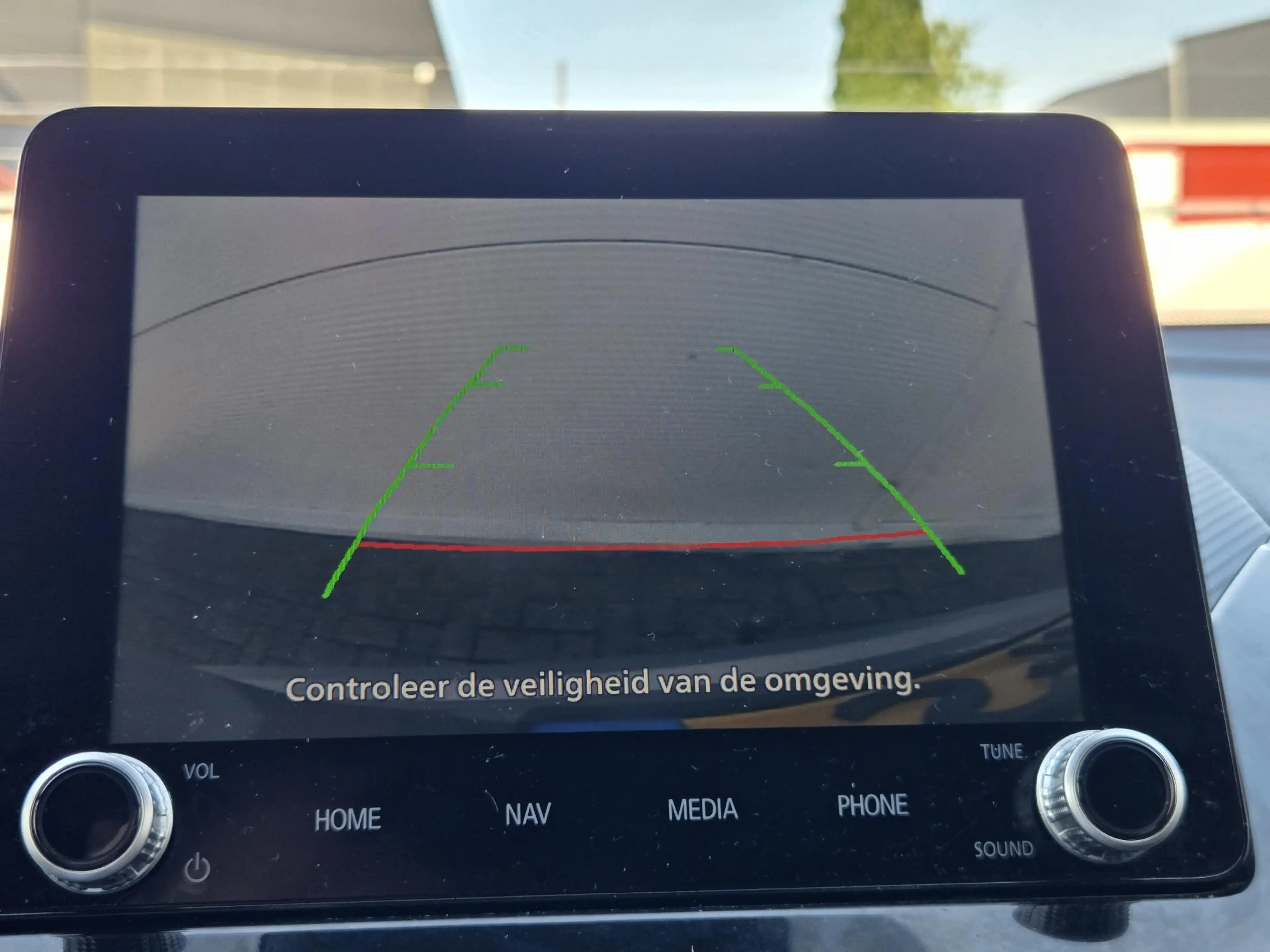 Mitsubishi Eclipse Cross 2.4 PHEV Instyle / Camera / Navi / Trekhaak 1500 k — photo 19