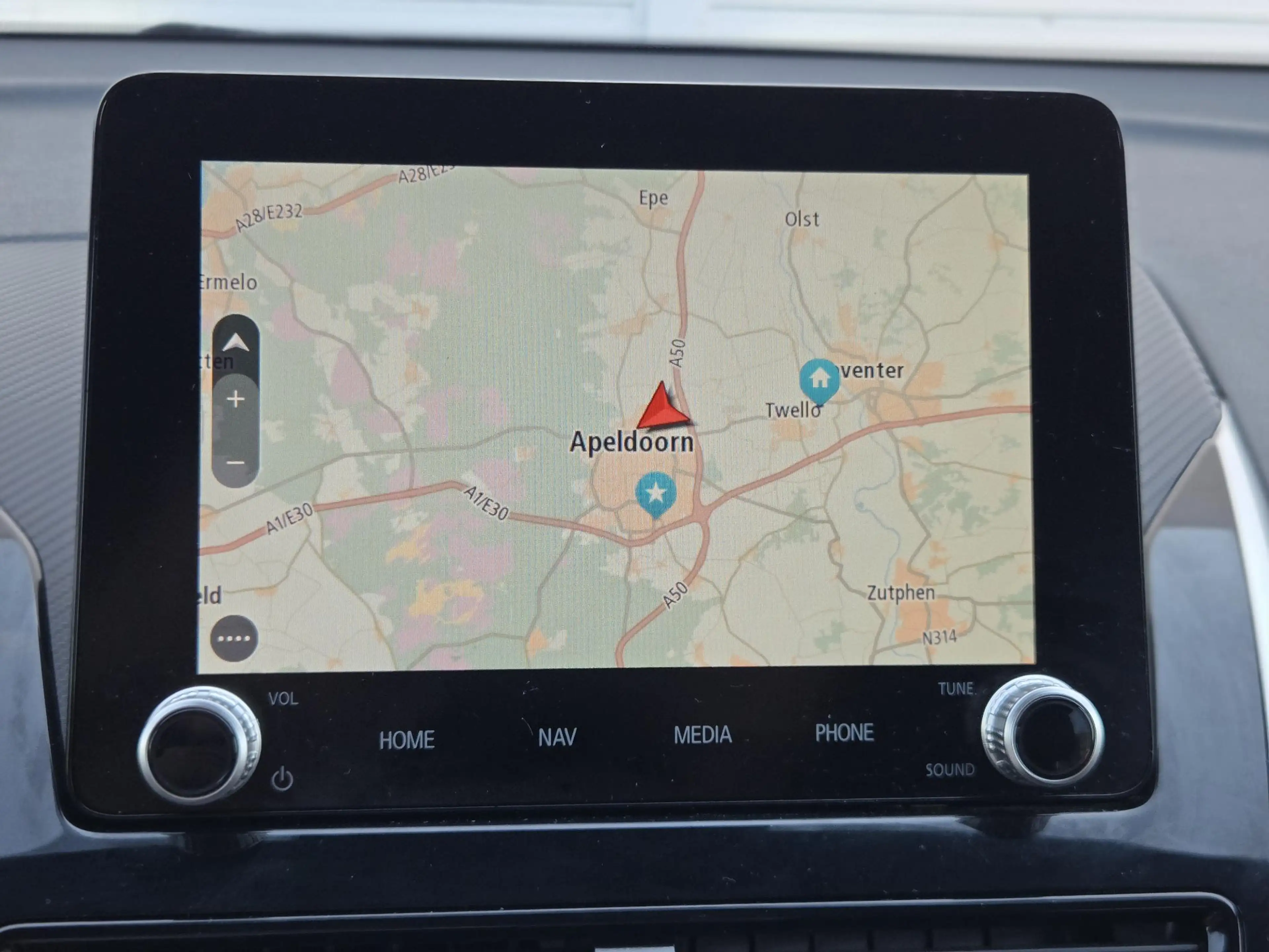 Mitsubishi Eclipse Cross 2.4 PHEV Instyle / Camera / Navi / Trekhaak 1500 k — photo 22