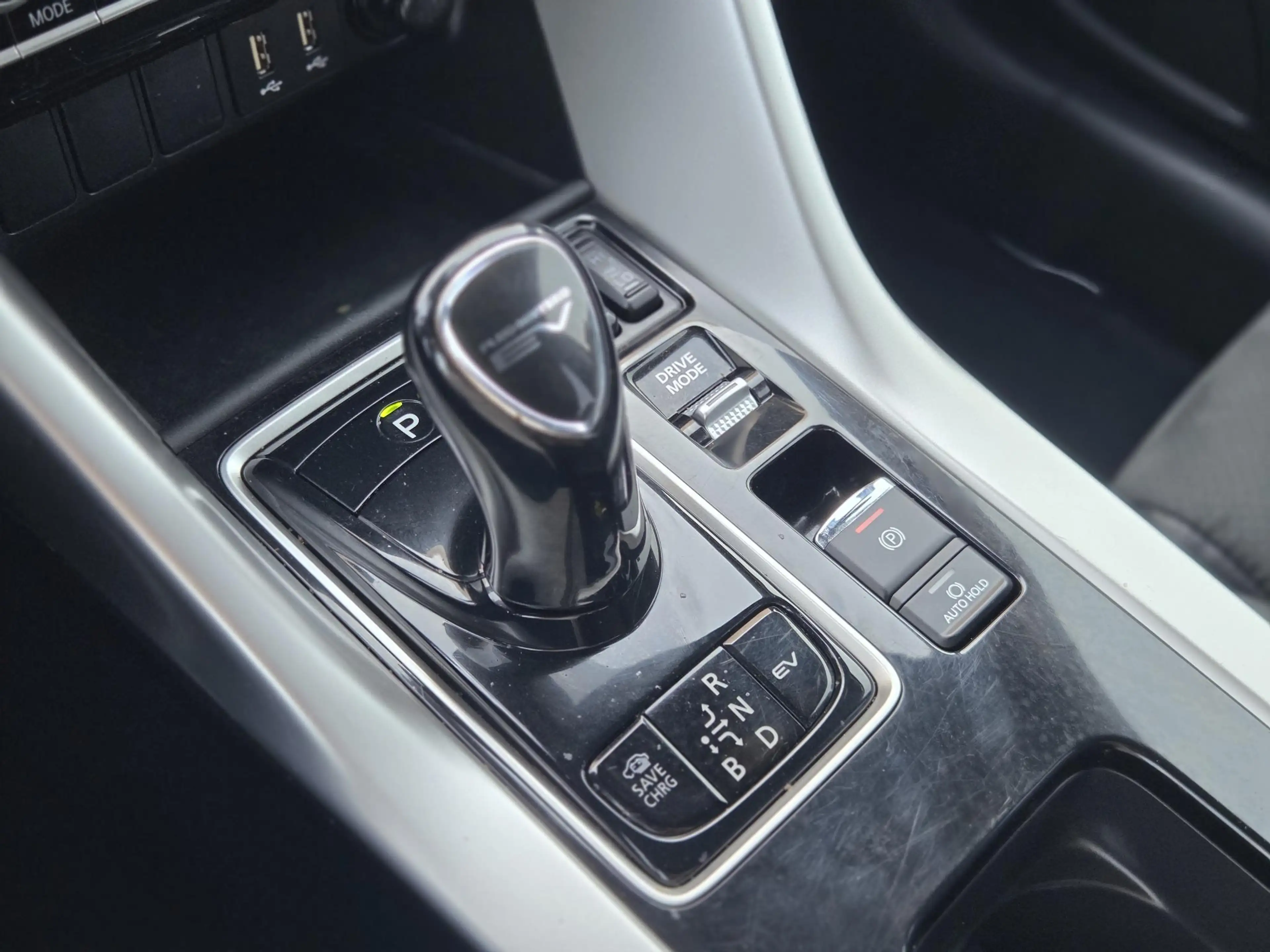 Mitsubishi Eclipse Cross 2.4 PHEV Instyle / Camera / Navi / Trekhaak 1500 k — photo 15