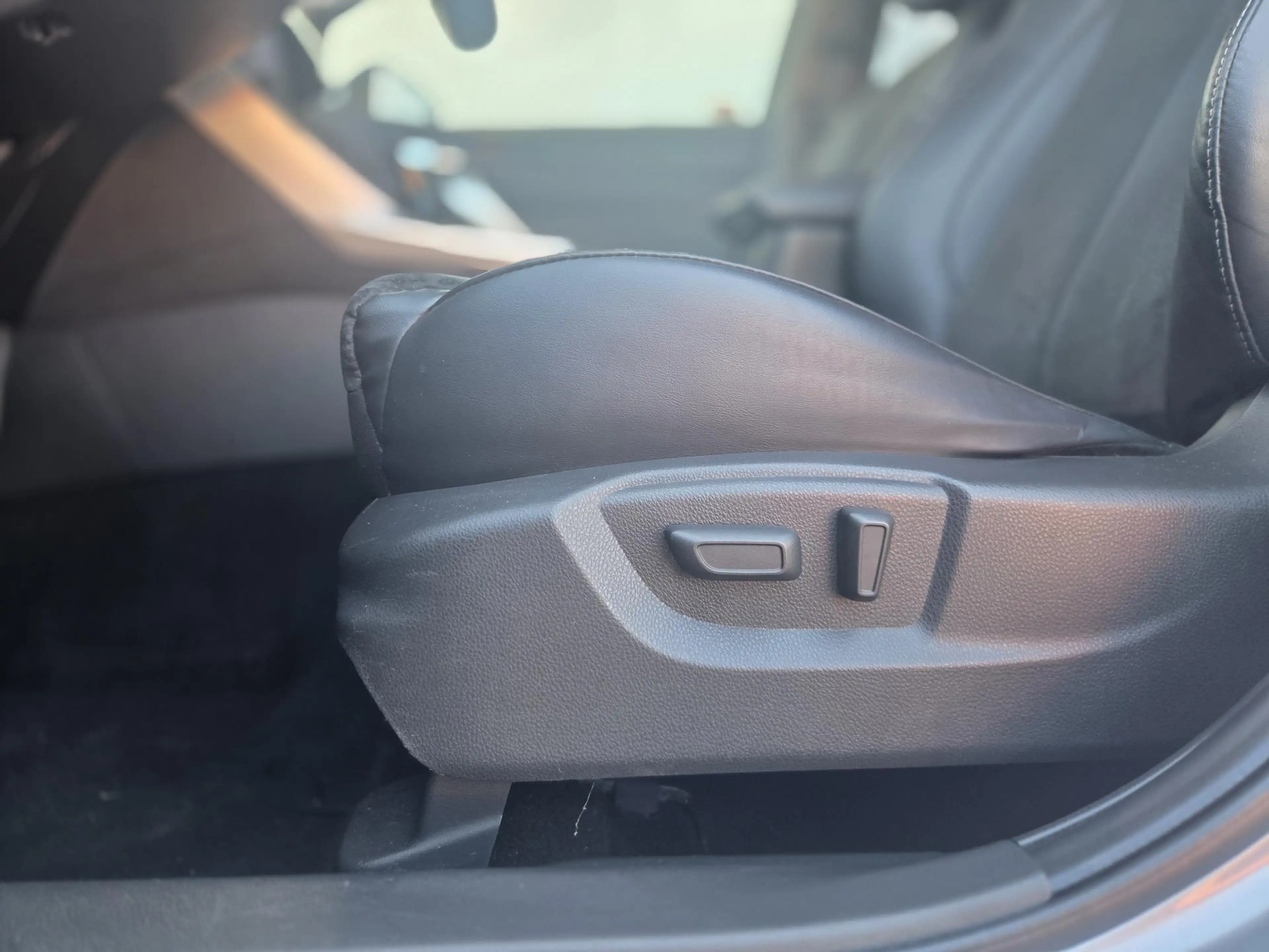 Mitsubishi Eclipse Cross 2.4 PHEV Instyle / Camera / Navi / Trekhaak 1500 k — photo 35